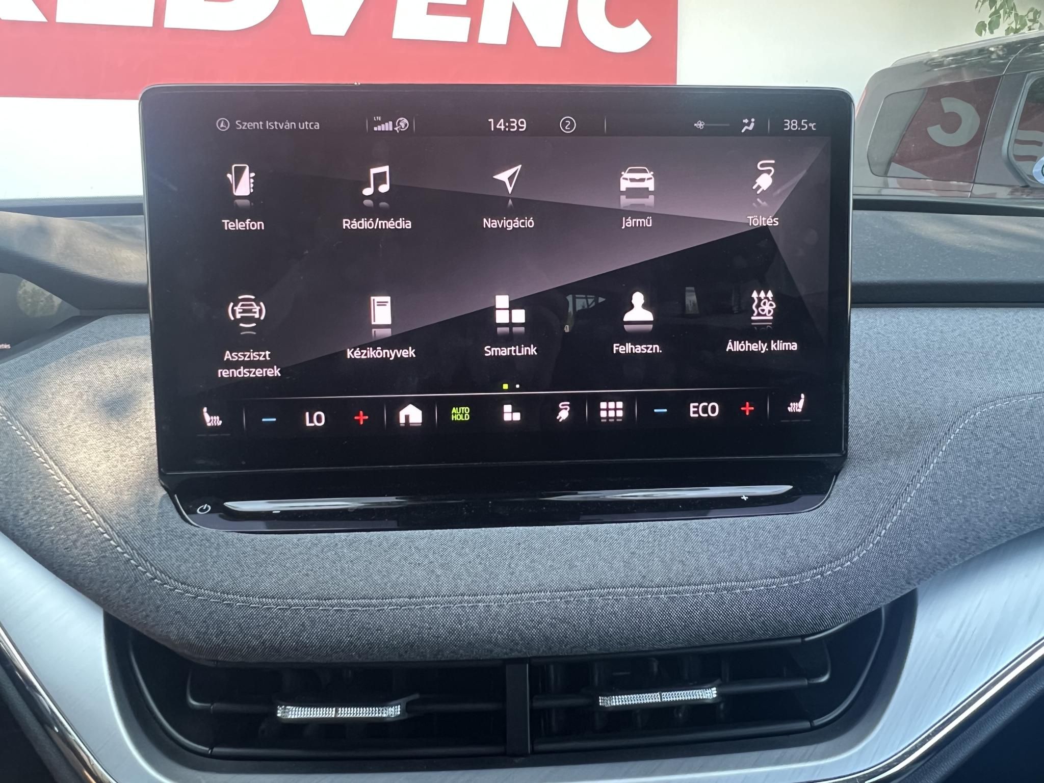 SKODA ENYAQ iV 60 Perfect Led fényszóró Navigáció Carplay Keyless Tolatókamera!