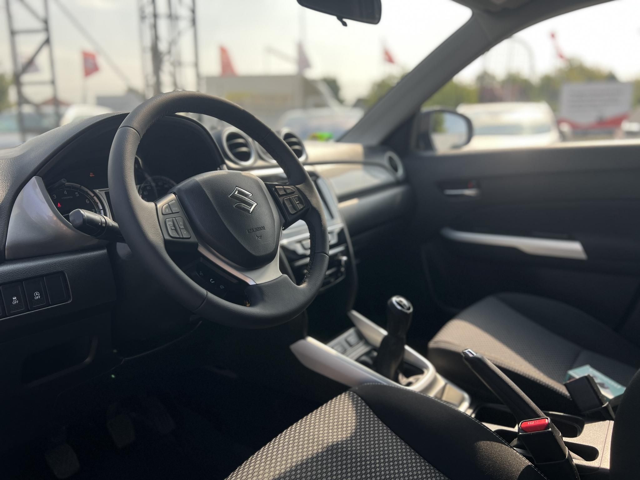 SUZUKI VITARA 1.6 GL+ 75e km. Magyarországi. Gyári fényezés. Végig márkaszervizelt!