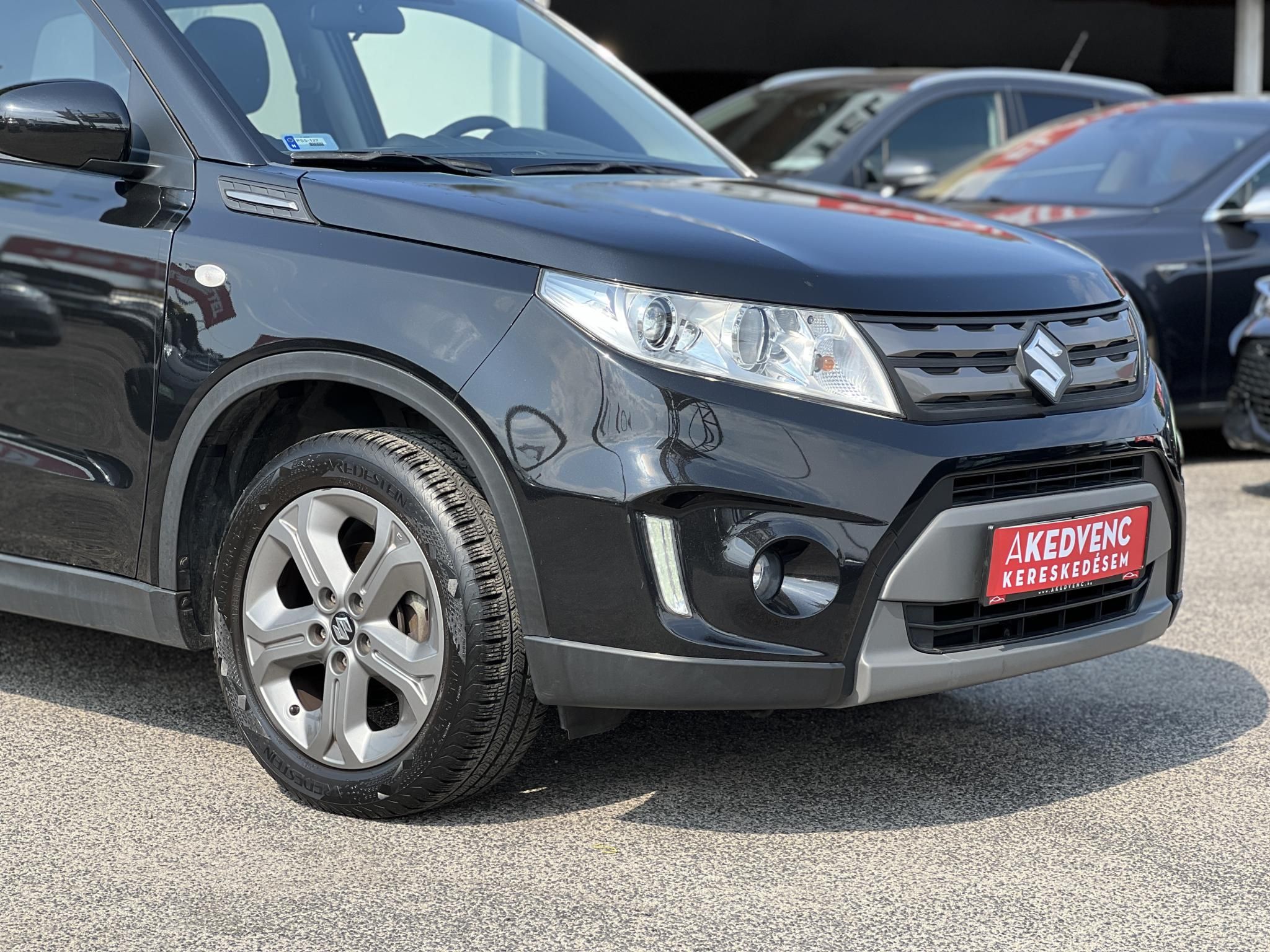 SUZUKI VITARA 1.6 GL+ 75e km. Magyarországi. Gyári fényezés. Végig márkaszervizelt!