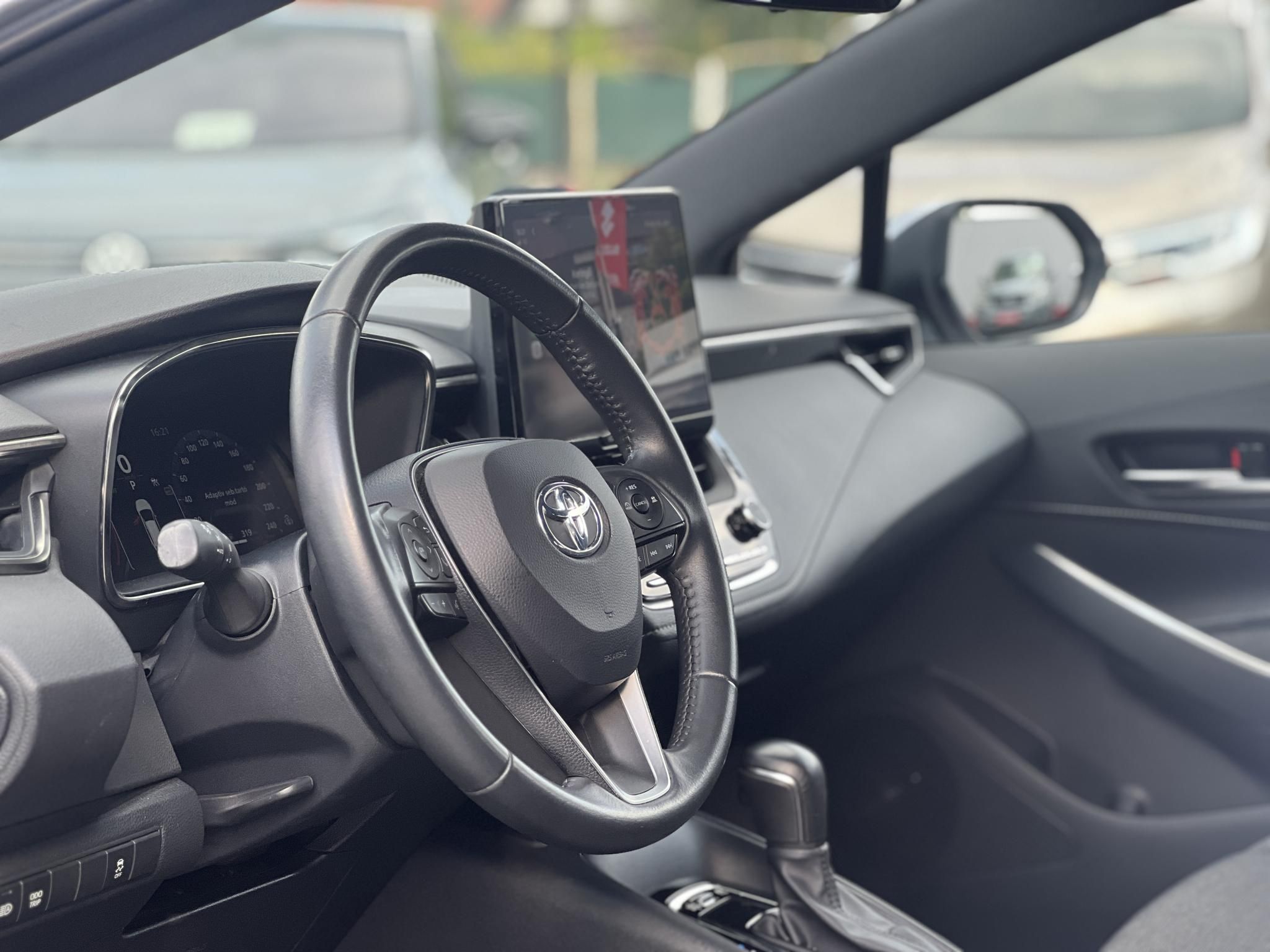 TOYOTA COROLLA Touring Sports 1.8 Hybrid Comfort Style Tech e-CVT