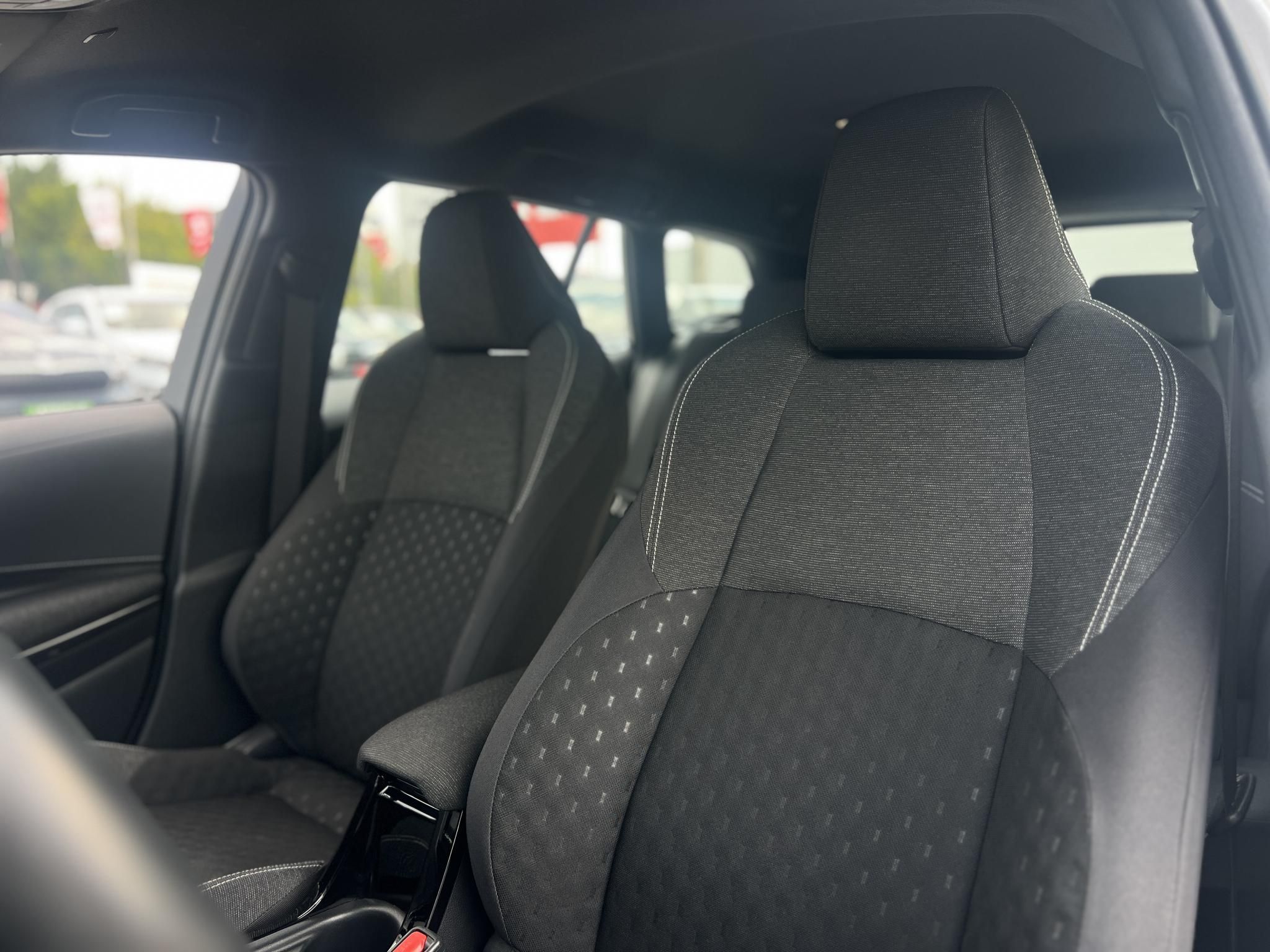 TOYOTA COROLLA Touring Sports 1.8 Hybrid Comfort Style Tech e-CVT