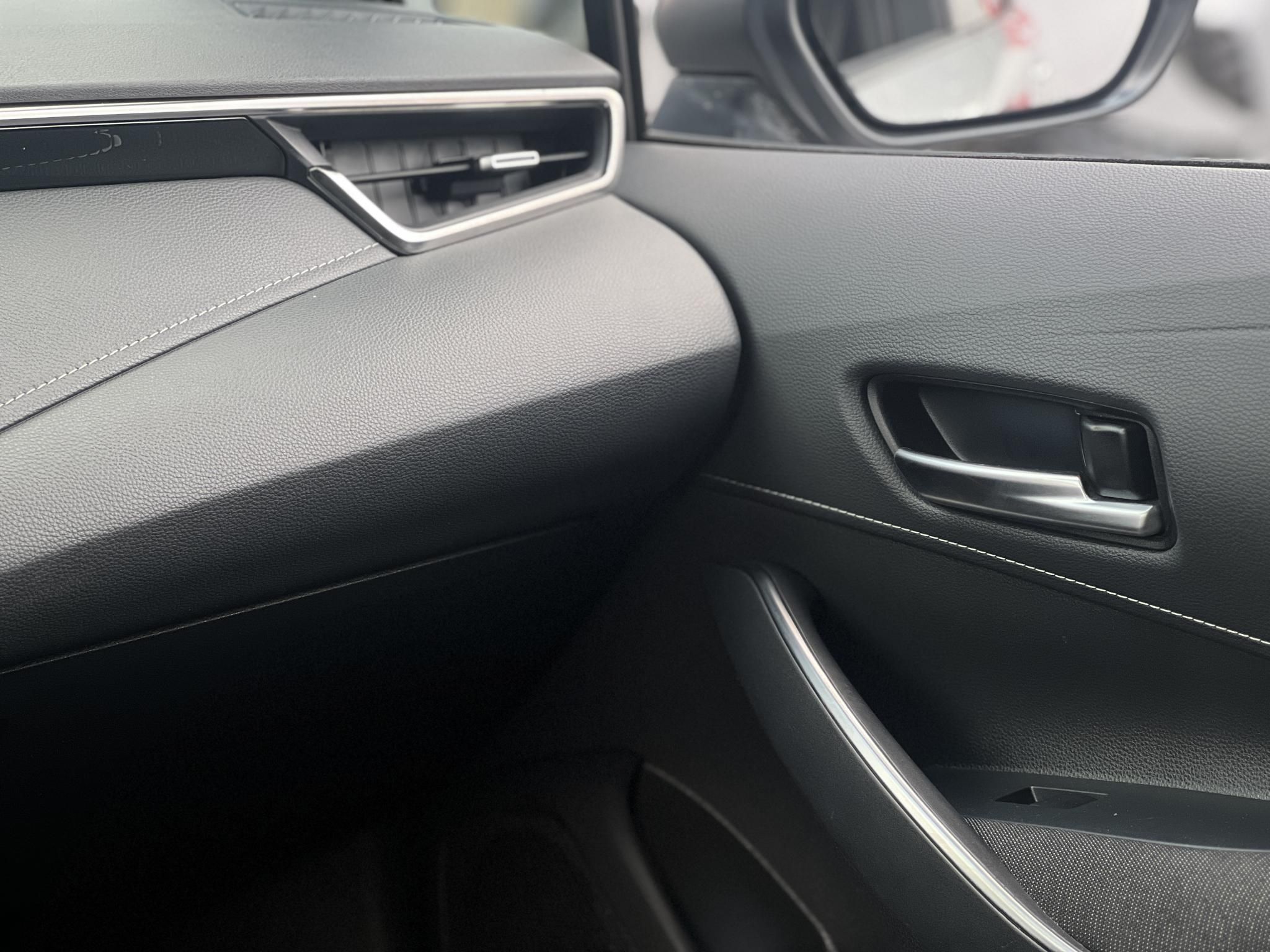TOYOTA COROLLA Touring Sports 1.8 Hybrid Comfort Style Tech e-CVT