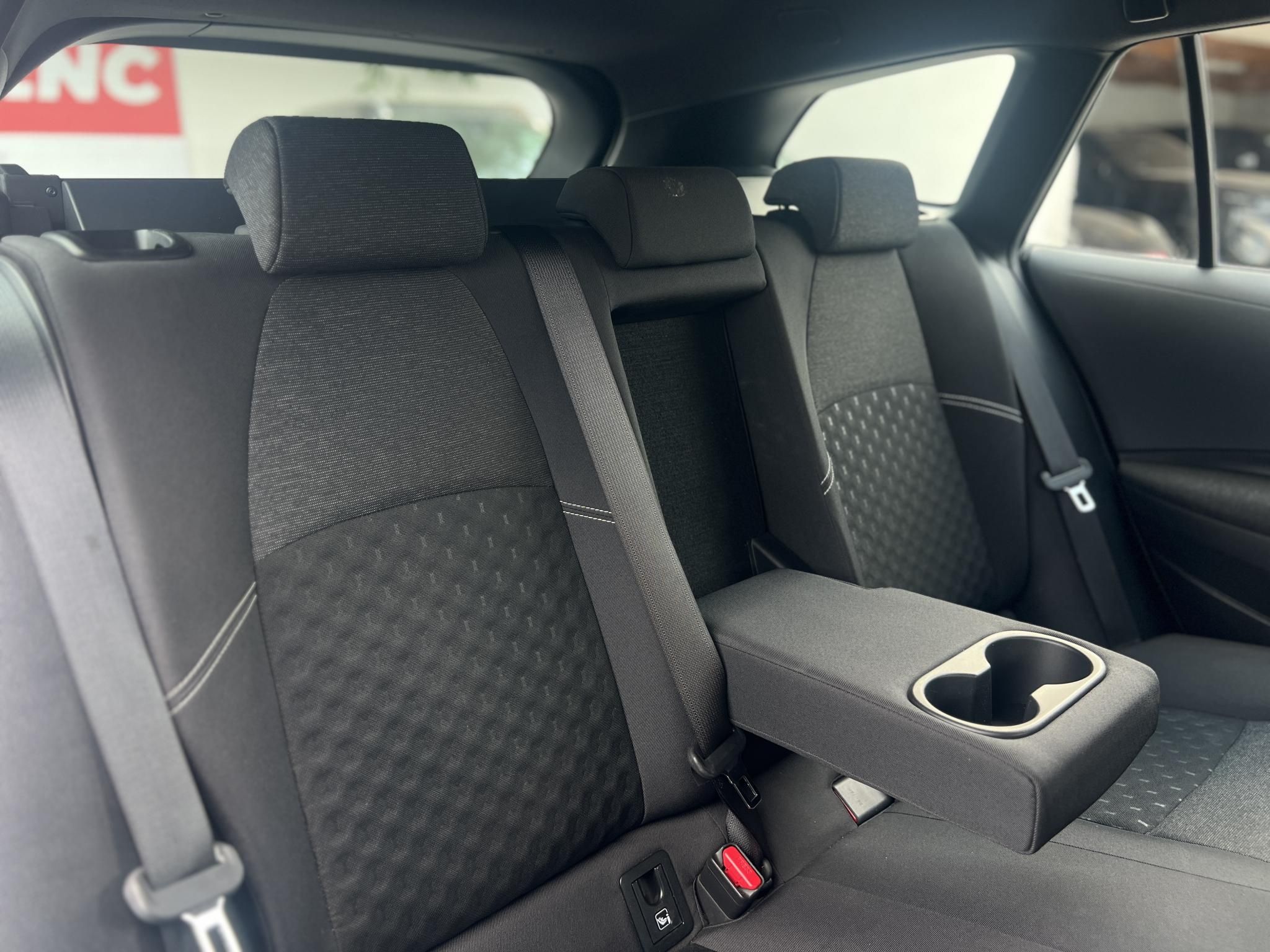 TOYOTA COROLLA Touring Sports 1.8 Hybrid Comfort Style Tech e-CVT