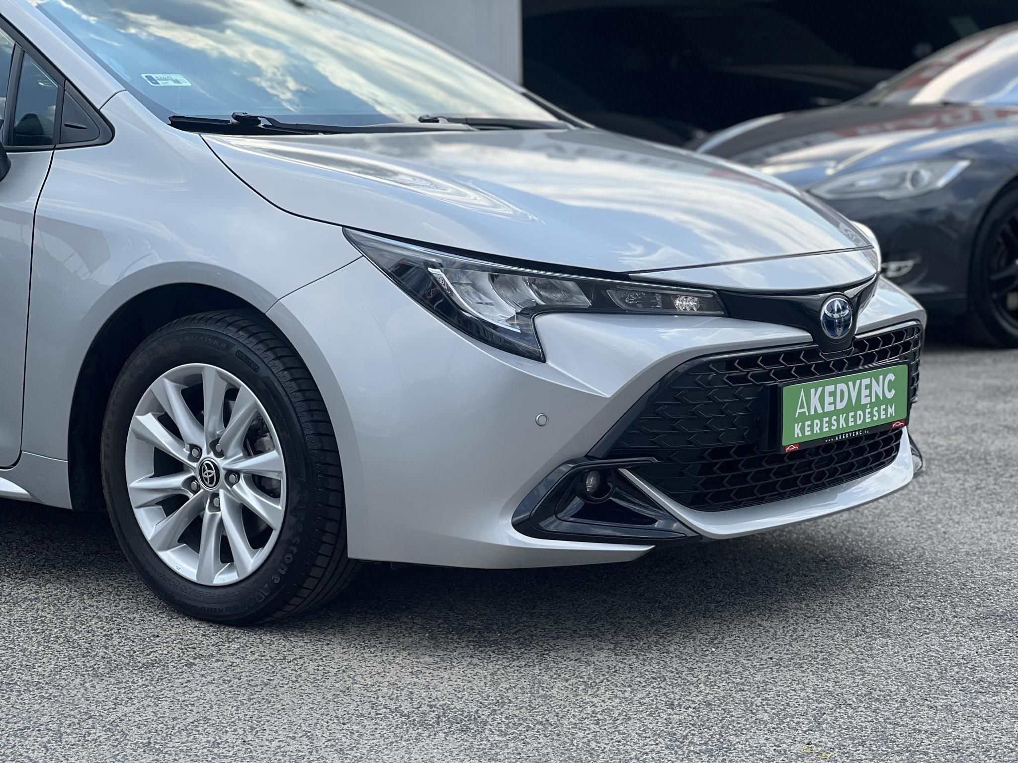 TOYOTA COROLLA Touring Sports 1.8 Hybrid Comfort Style Tech e-CVT