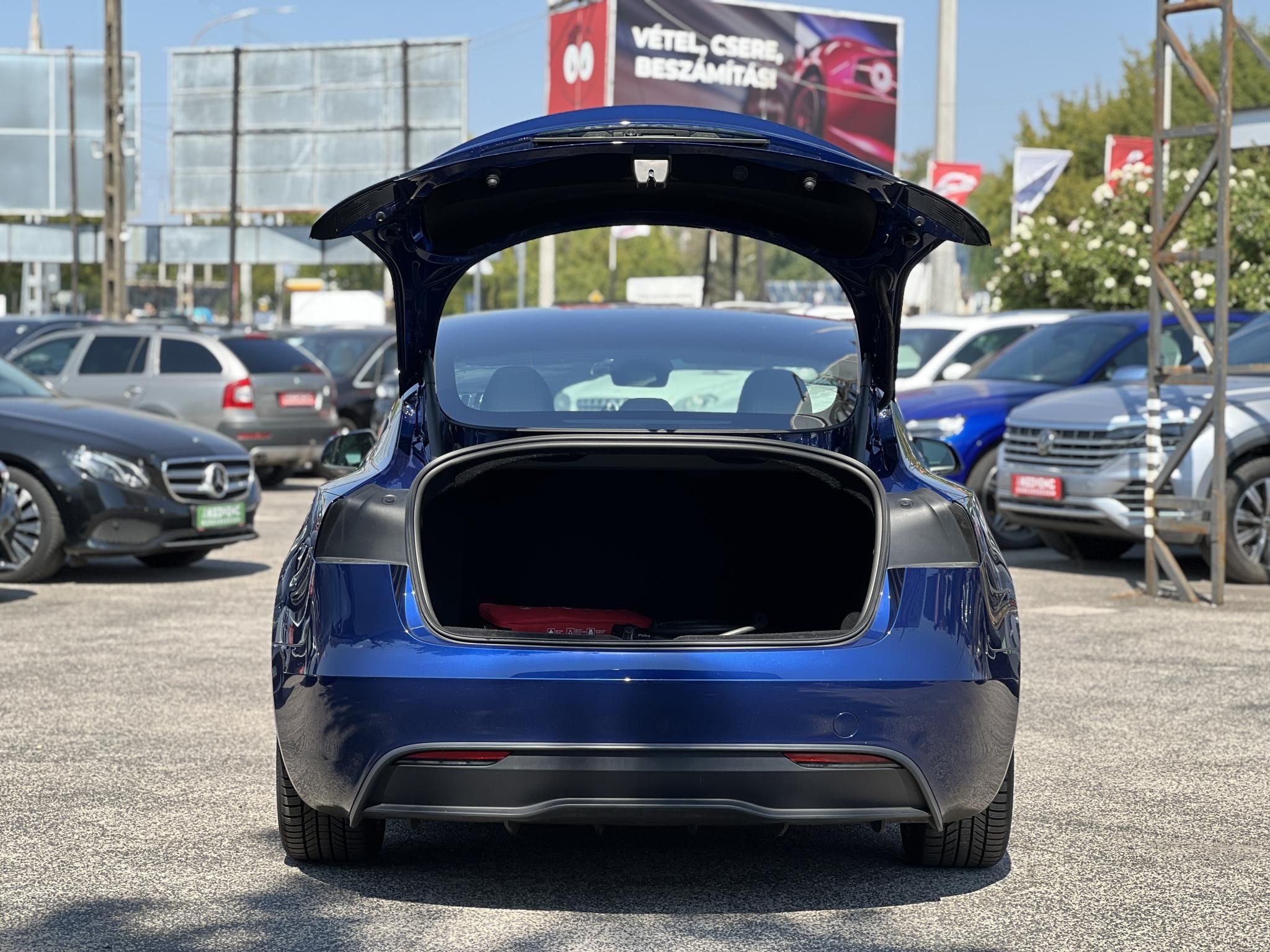 TESLA MODEL 3 RWD Premium (Automata) 27e km Ryzen mátrix LED Garanciális!