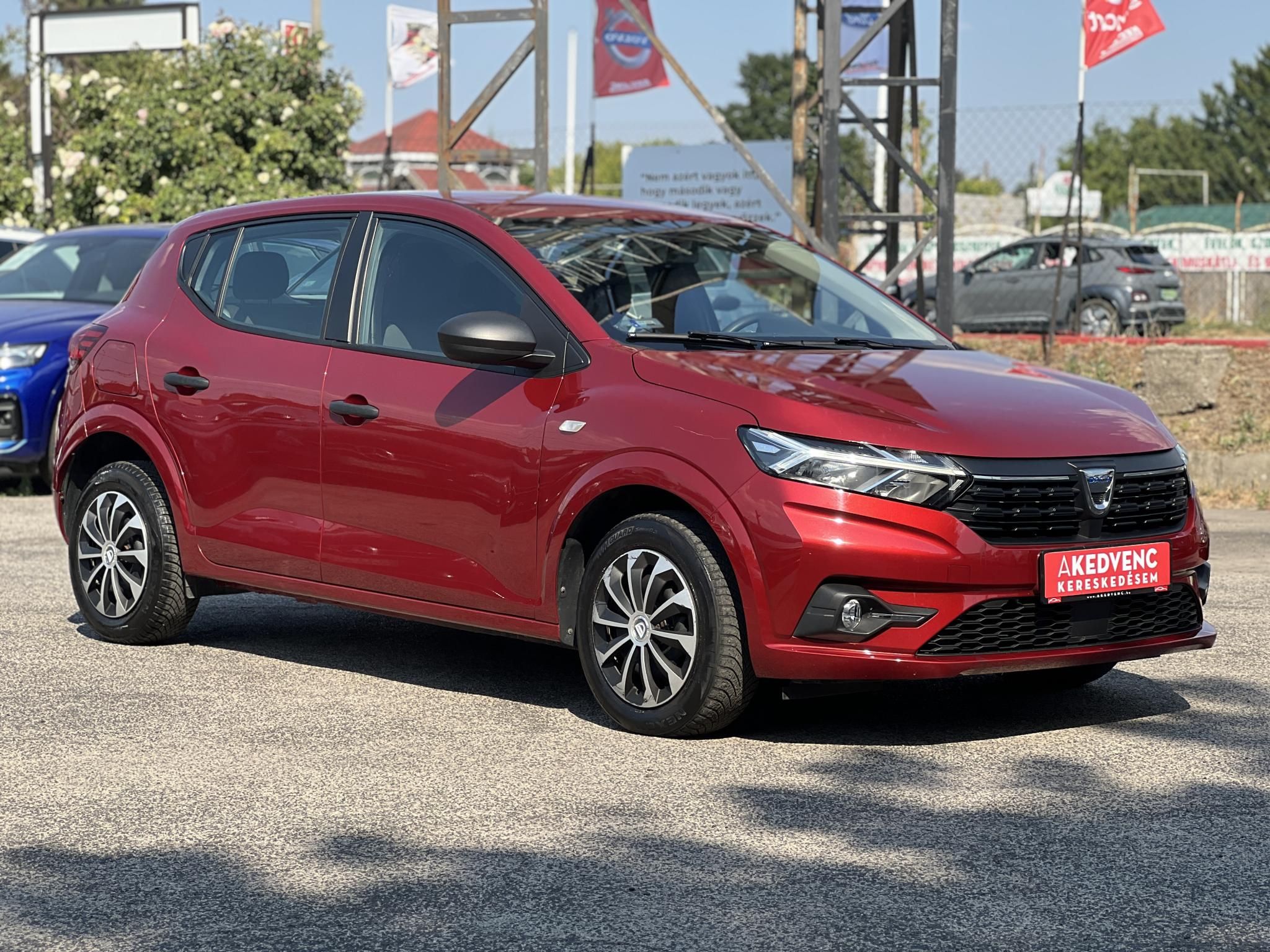 DACIA SANDERO 1.0 TCe Essential Magyarországi. Gyári fényezés. Végig vezetett szervizkönyv!