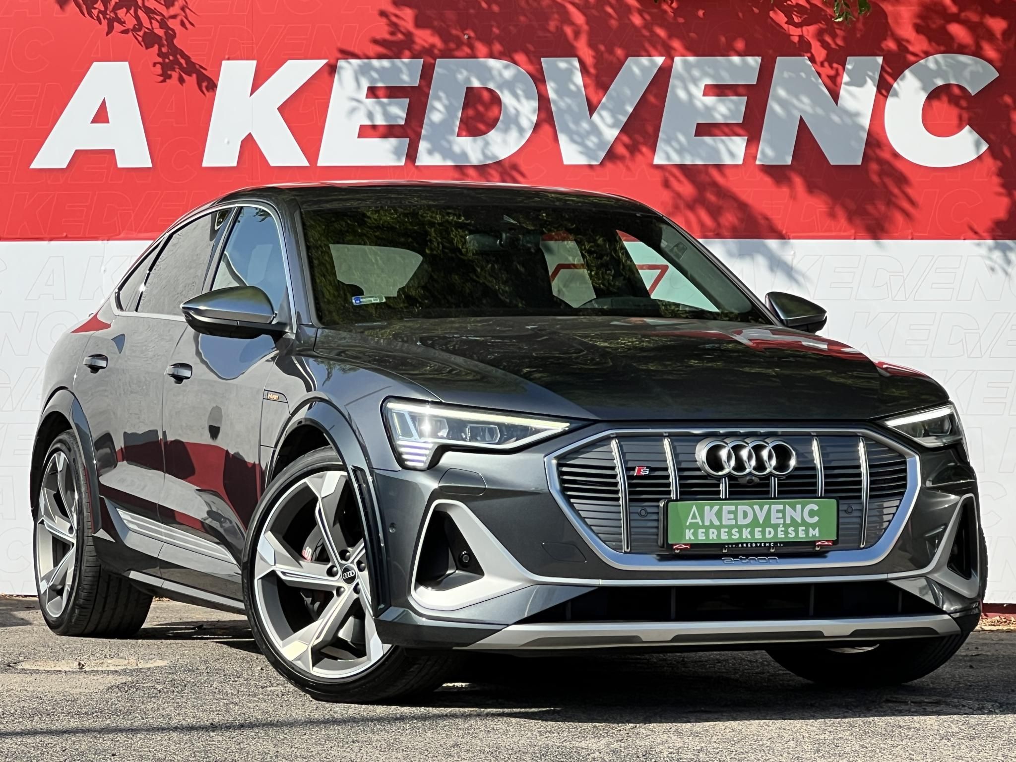 AUDI E-TRON Sportback 60 S quattro (Automata) 55e km. LED. panoráma tető. memória. CARPLAY. garanciális!