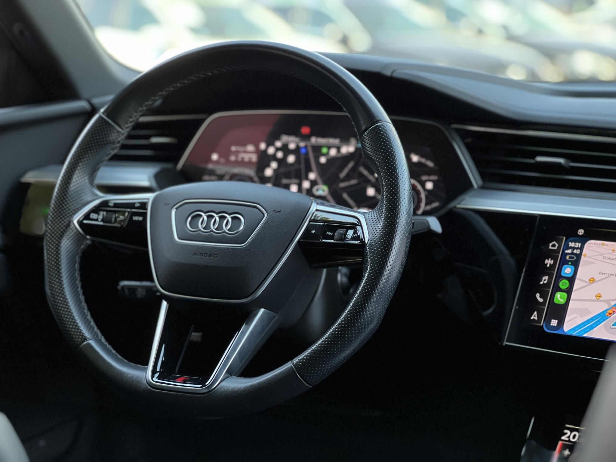 AUDI E-TRON Sportback 60 S quattro (Automata) 55e km. LED. panoráma tető. memória. CARPLAY. garanciális!
