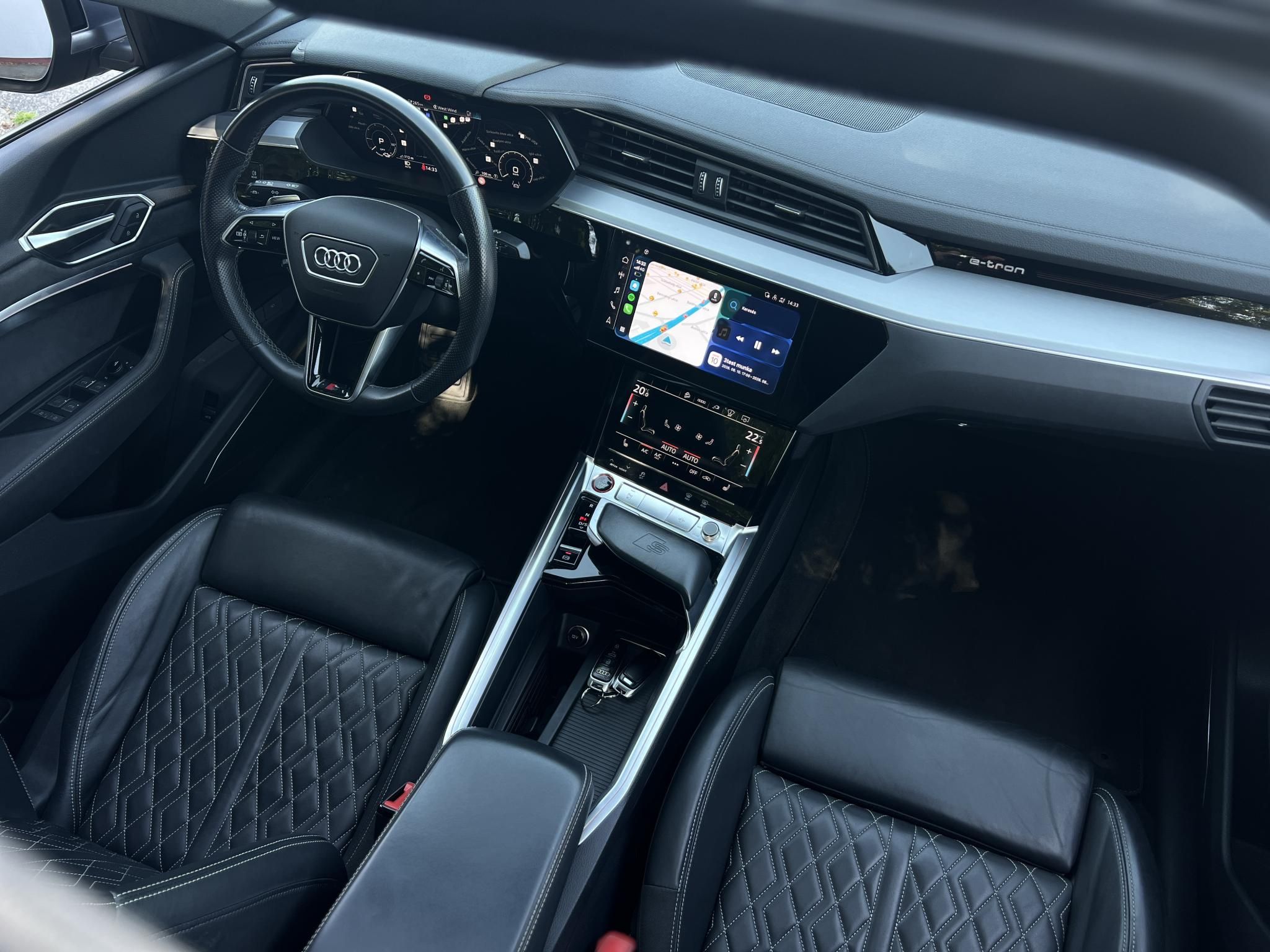 AUDI E-TRON Sportback 60 S quattro (Automata) 55e km. LED. panoráma tető. memória. CARPLAY. garanciális!
