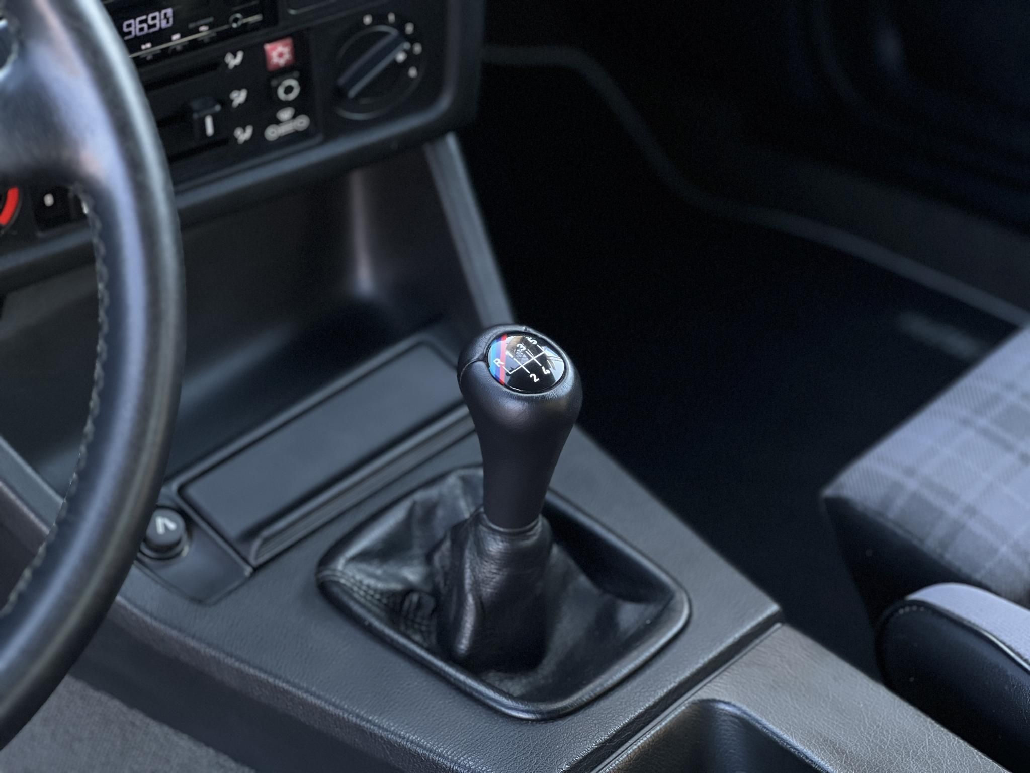 BMW 318is