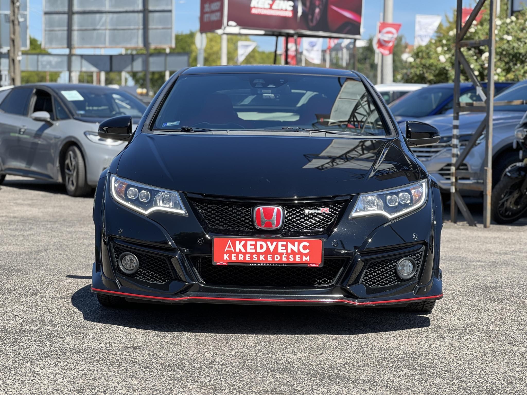 HONDA CIVIC 2.0 Type R GT Pack Dokumentált előélet. Wagner intercooler. Rendszeresen karbantartott!