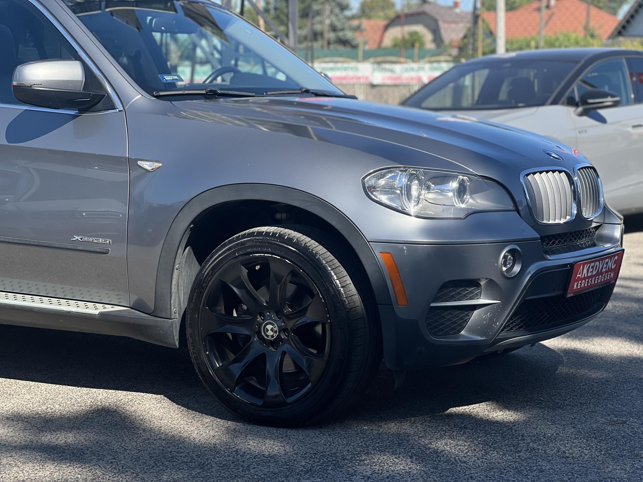 BMW X5 xDrive35i (Automata) Carplay Memóriás ülések Panoráma tető Téli-nyári felnigarnitúrával