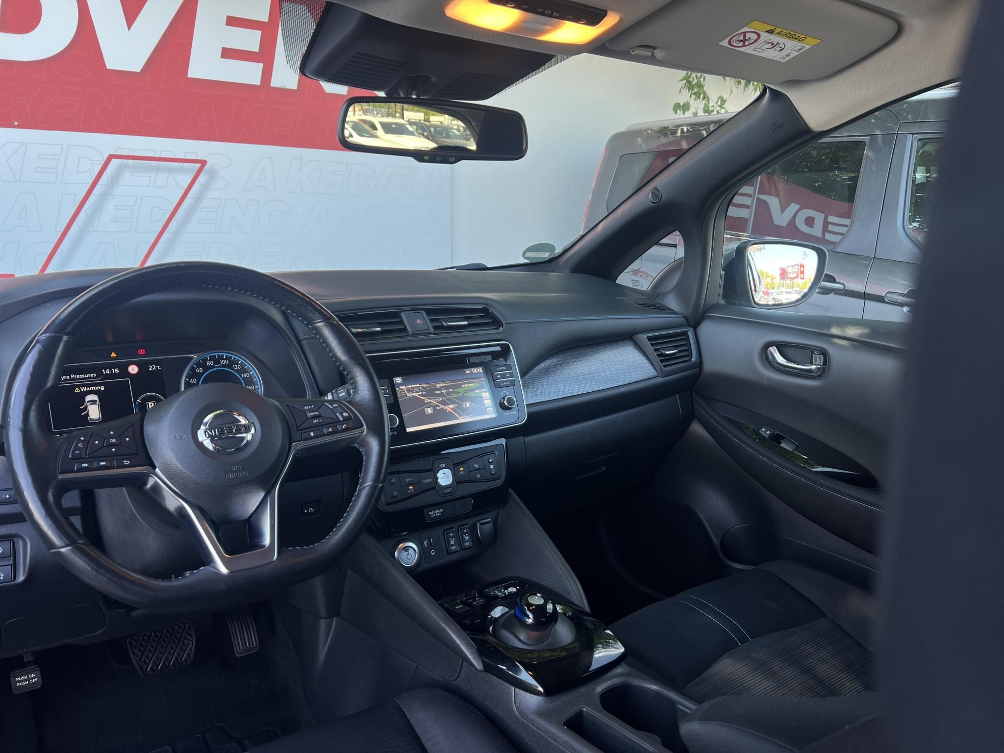 NISSAN LEAF N-Connecta 40kWh (Automata)