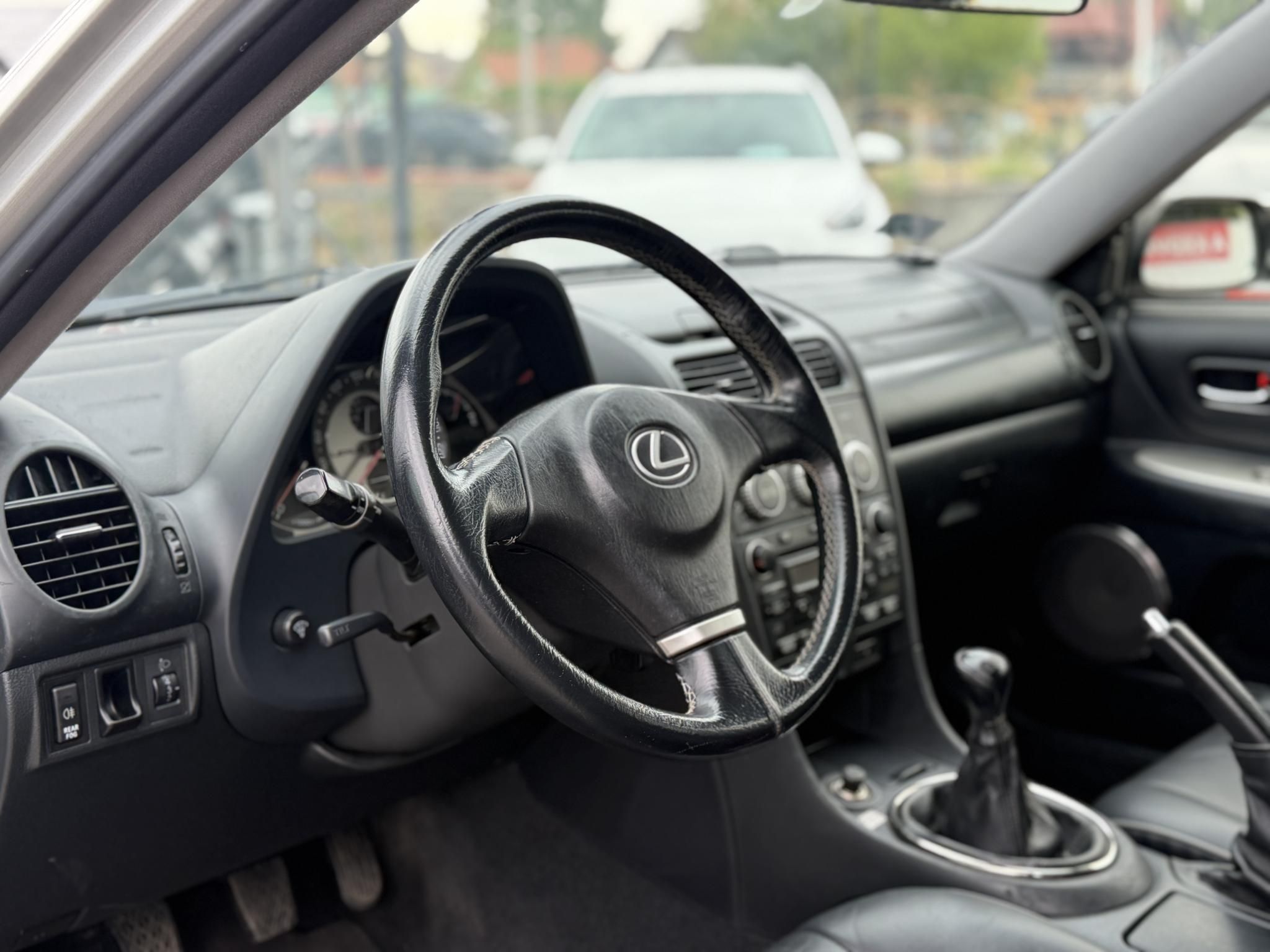 LEXUS IS 200 Sport Cross klíma. bőrbelső. ülésfűtés. téli-nyári kerék garnitúra. vezérlés cseréve!