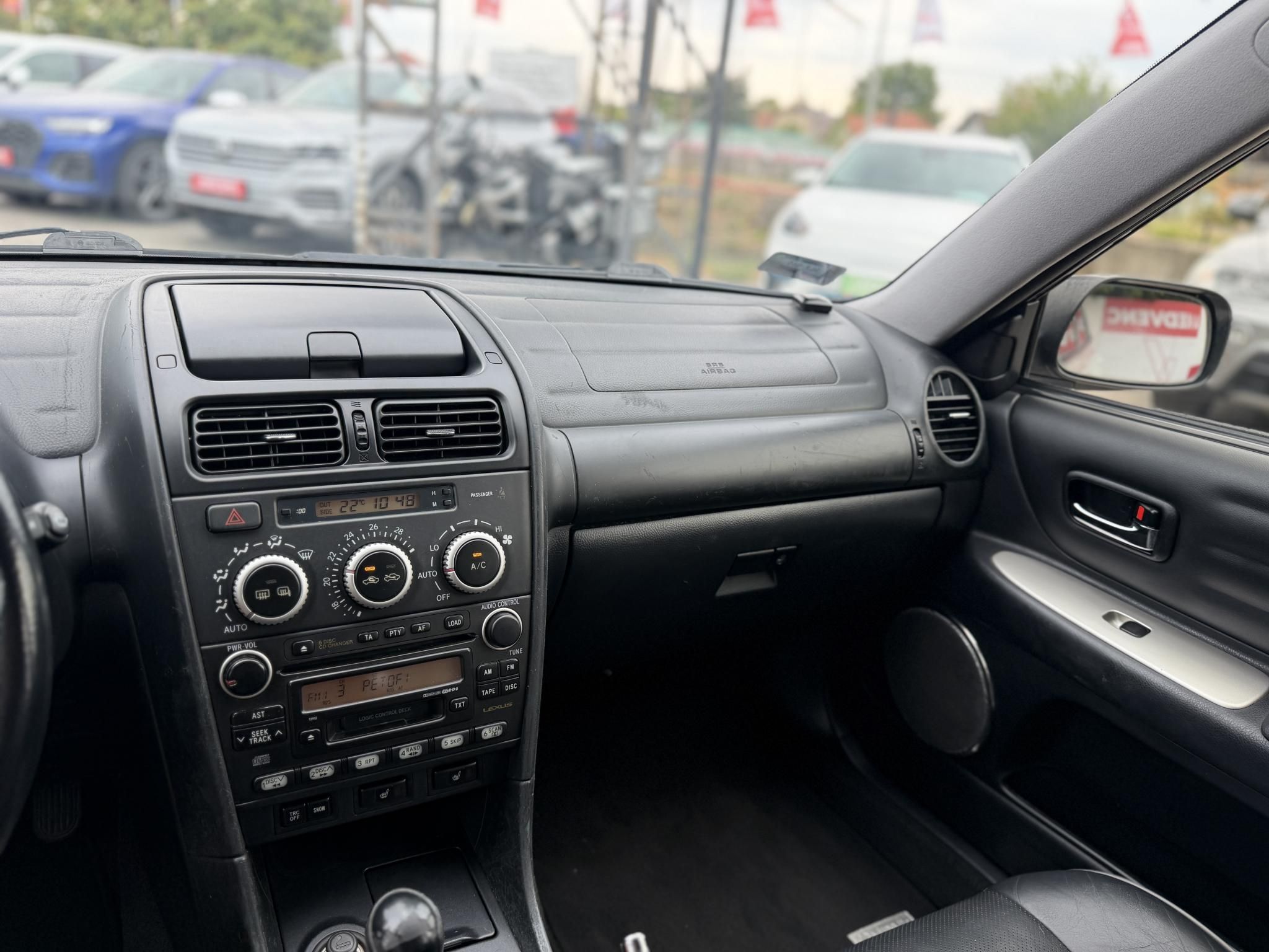 LEXUS IS 200 Sport Cross klíma. bőrbelső. ülésfűtés. téli-nyári kerék garnitúra. vezérlés cseréve!