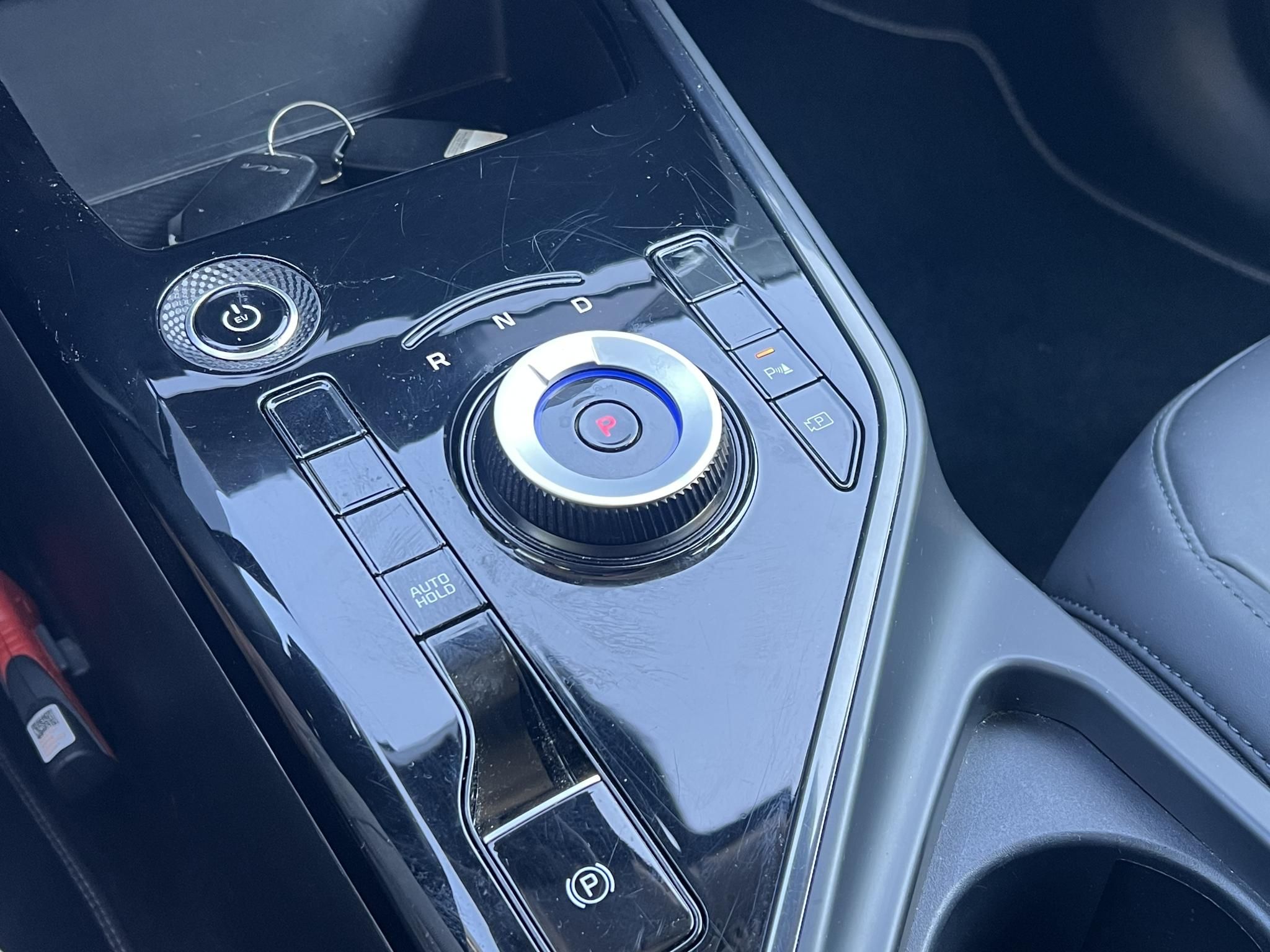 KIA NIRO e-Niro 64kWh Gold Carplay. Tolatókamera. Virtual cockpit. Végig márkaszervizelt!