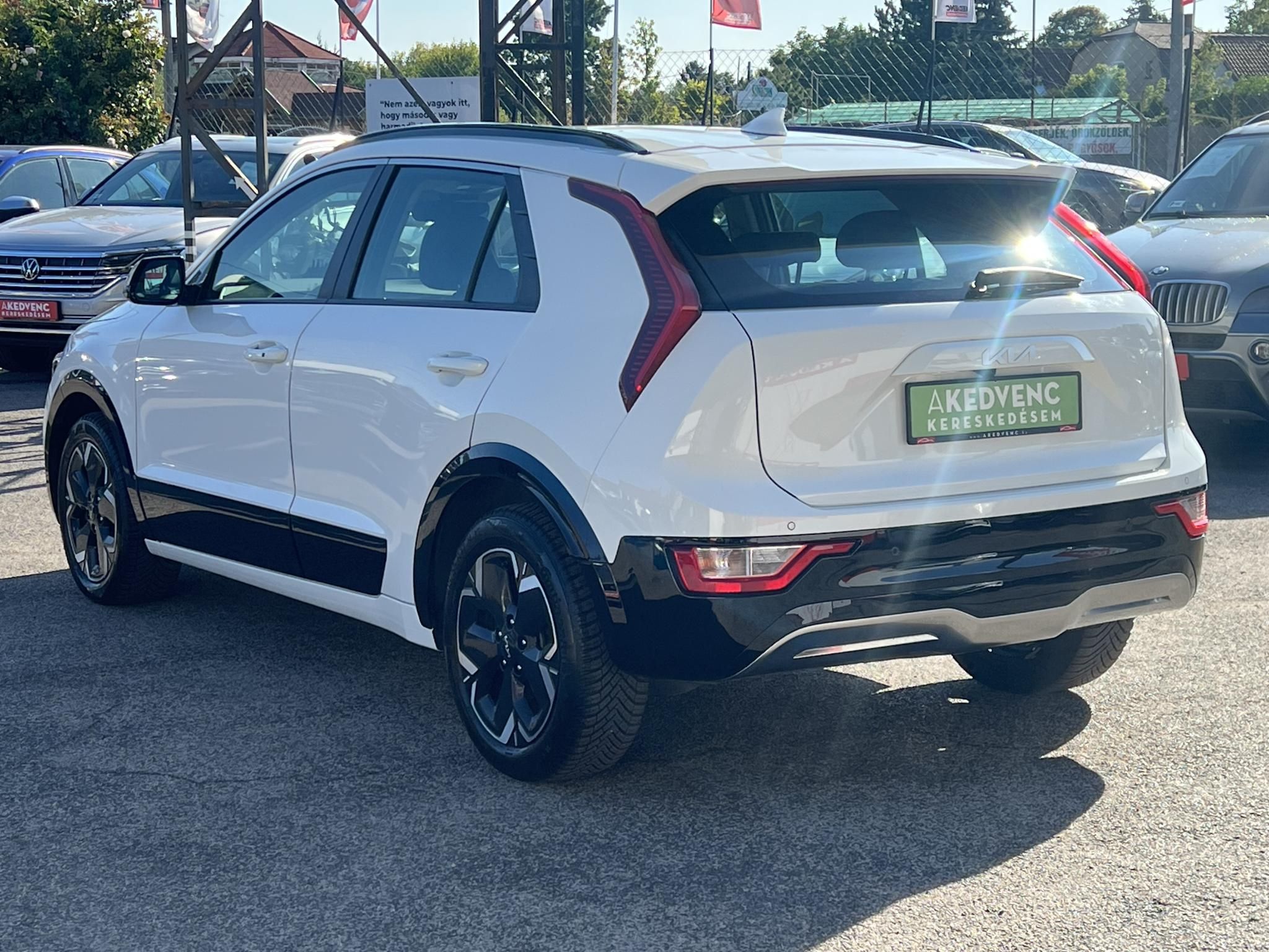 KIA NIRO e-Niro 64kWh Gold Carplay. Tolatókamera. Virtual cockpit. Végig márkaszervizelt!