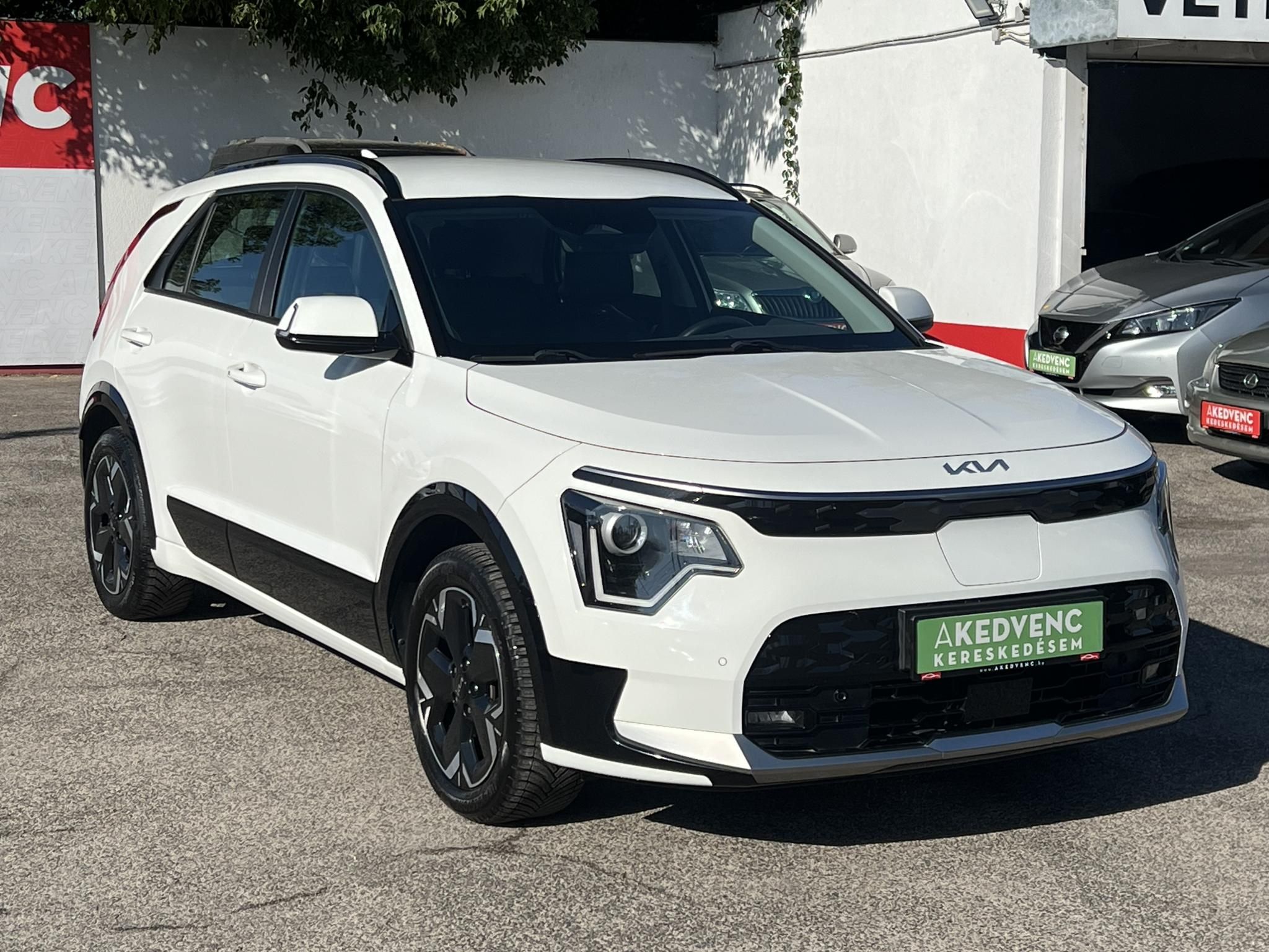 KIA NIRO e-Niro 64kWh Gold Carplay. Tolatókamera. Virtual cockpit. Végig márkaszervizelt!