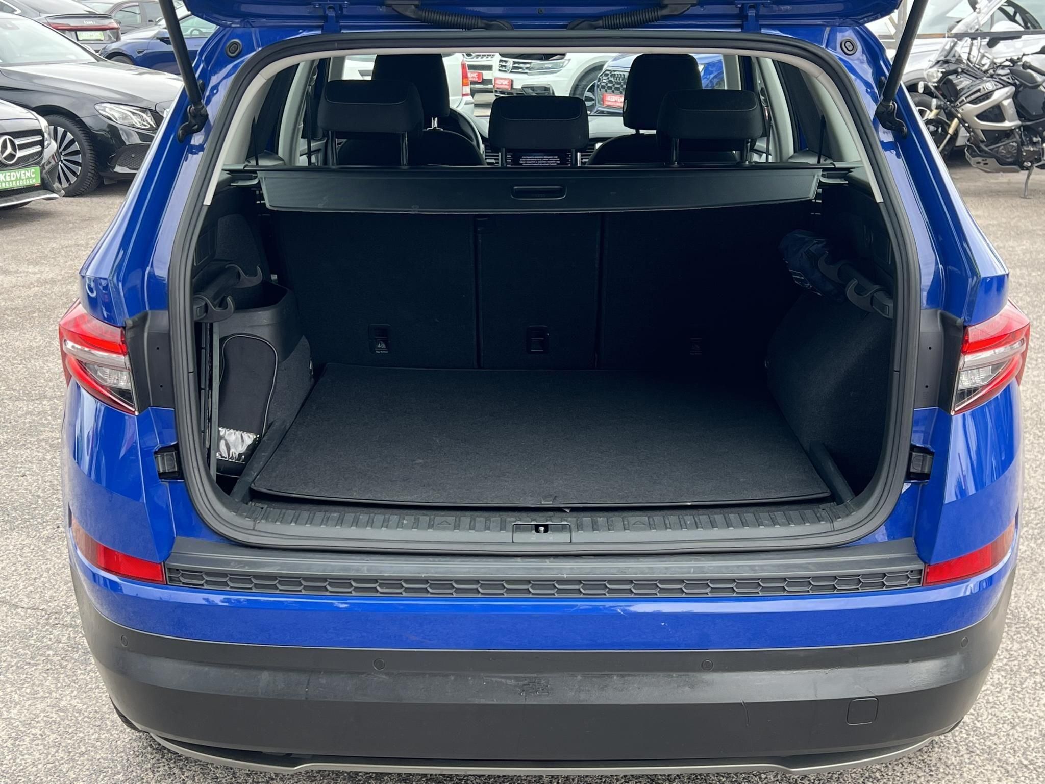 SKODA KODIAQ 1.5 TSI ACT Ambition DSG Magyarországi. Gyári fényezés. Végig vezetett szervizkönyv!