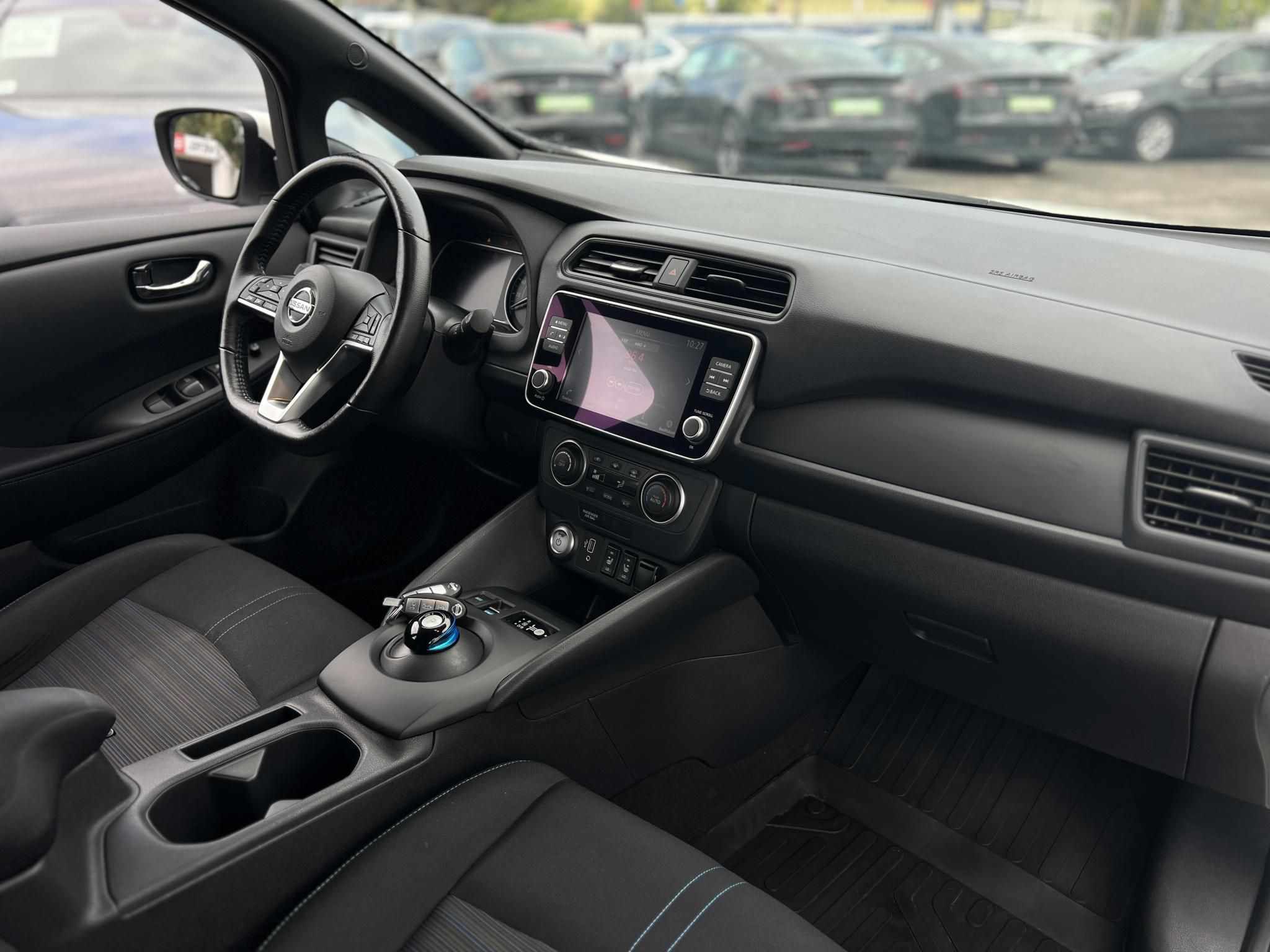 NISSAN LEAF Acenta 40kWh (Automata) 45e km. Ülésfűtés. kormányfűtés. téli-nyári kerék szett!