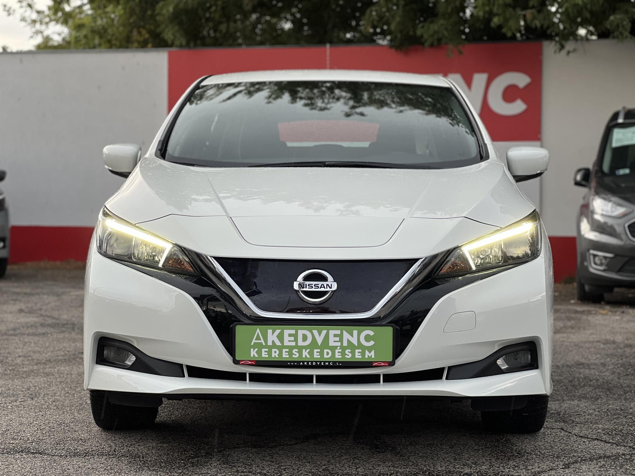 NISSAN LEAF Acenta 40kWh (Automata) 45e km. Ülésfűtés. kormányfűtés. téli-nyári kerék szett!
