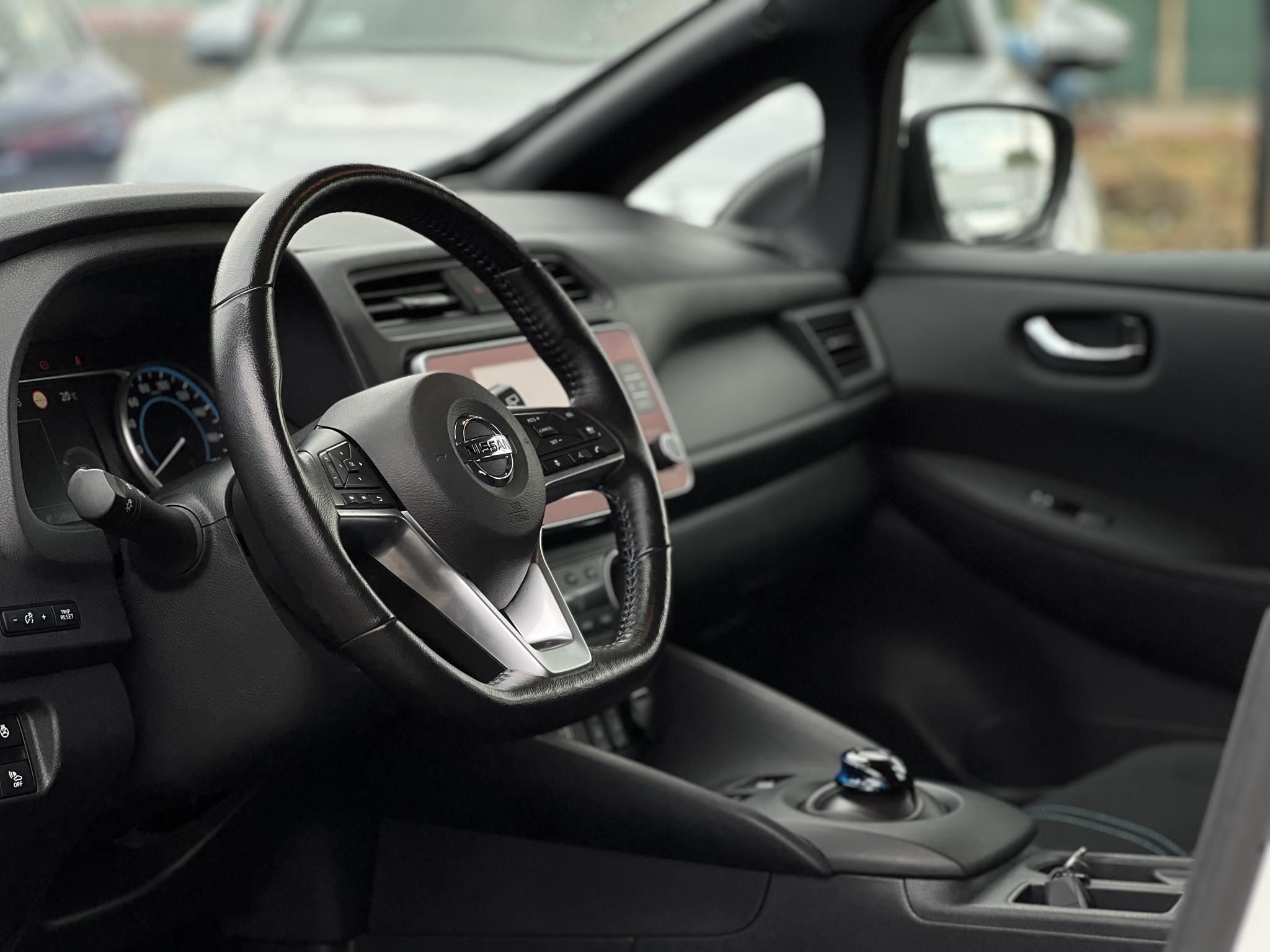 NISSAN LEAF Acenta 40kWh (Automata) 45e km. Ülésfűtés. kormányfűtés. téli-nyári kerék szett!
