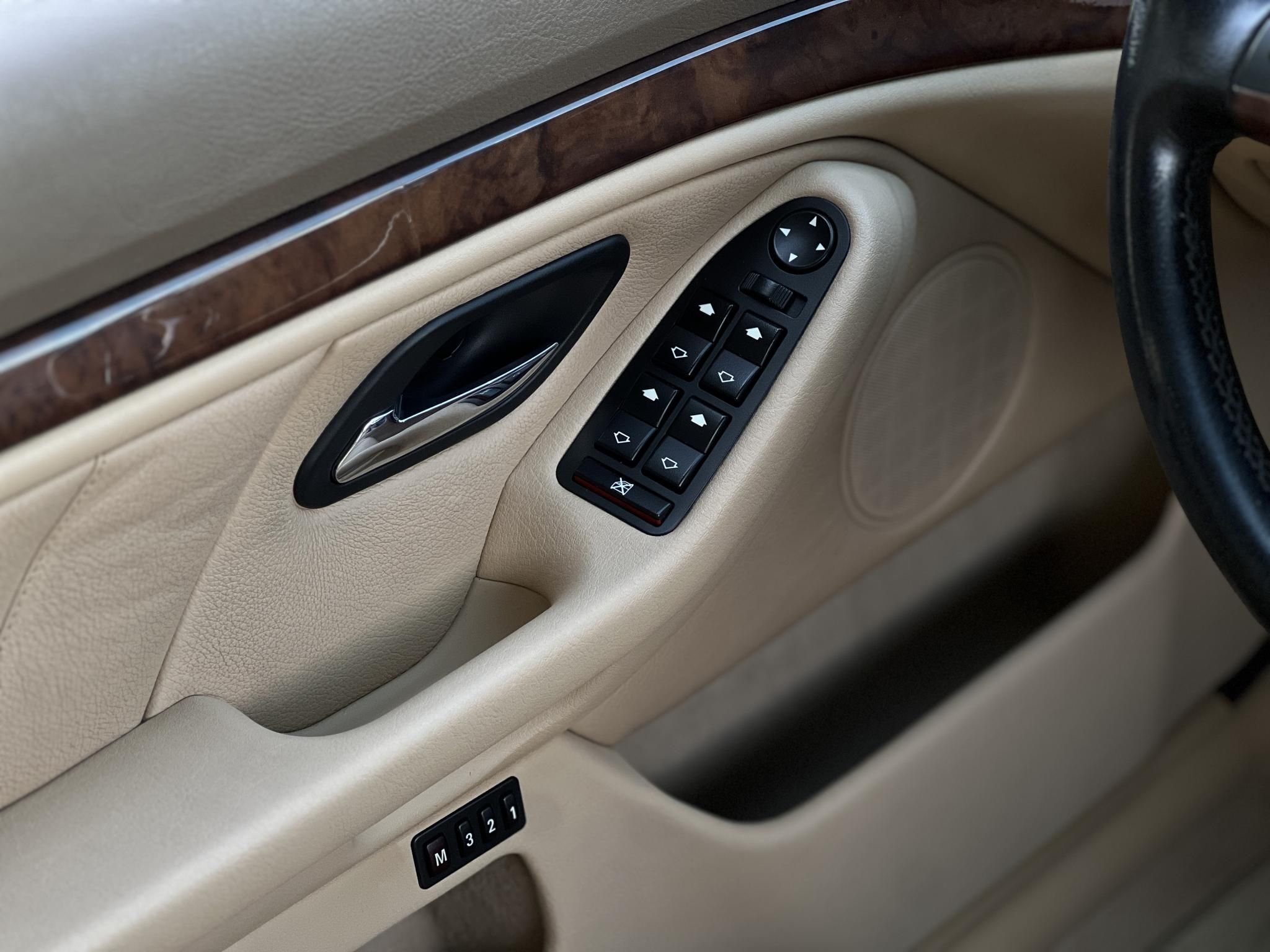 BMW 540i (Automata) Rozsdamentes. frissen szervizelt. végig vezetett szervizkönyv
