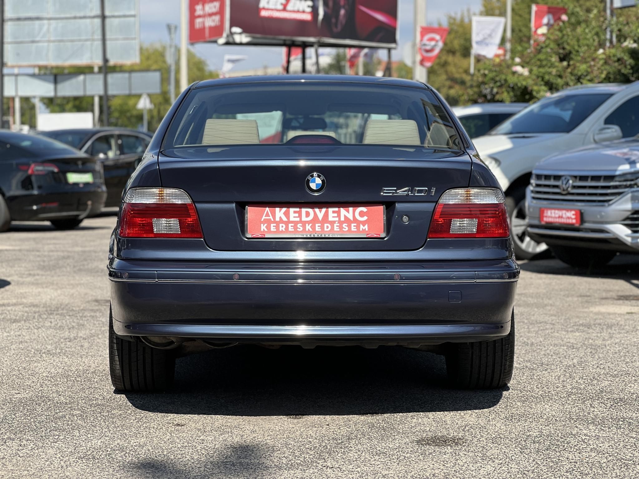 BMW 540i (Automata) Rozsdamentes. frissen szervizelt. végig vezetett szervizkönyv