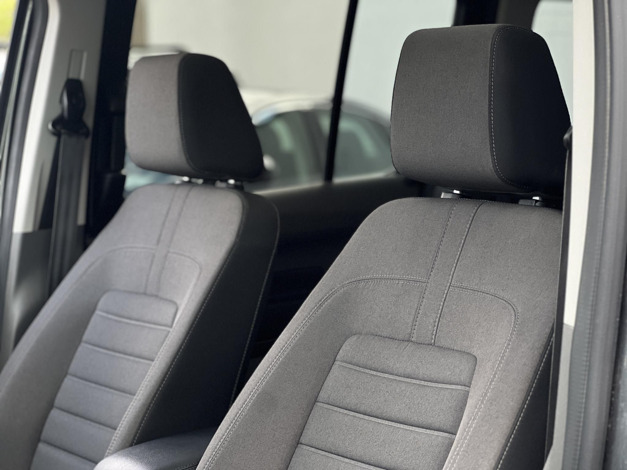 FORD CONNECT Tourneo230 1.5 TDCi L2 Titanium (7 személyes ) 79e km. M.o.-i. Márkaszervizelt előélet!