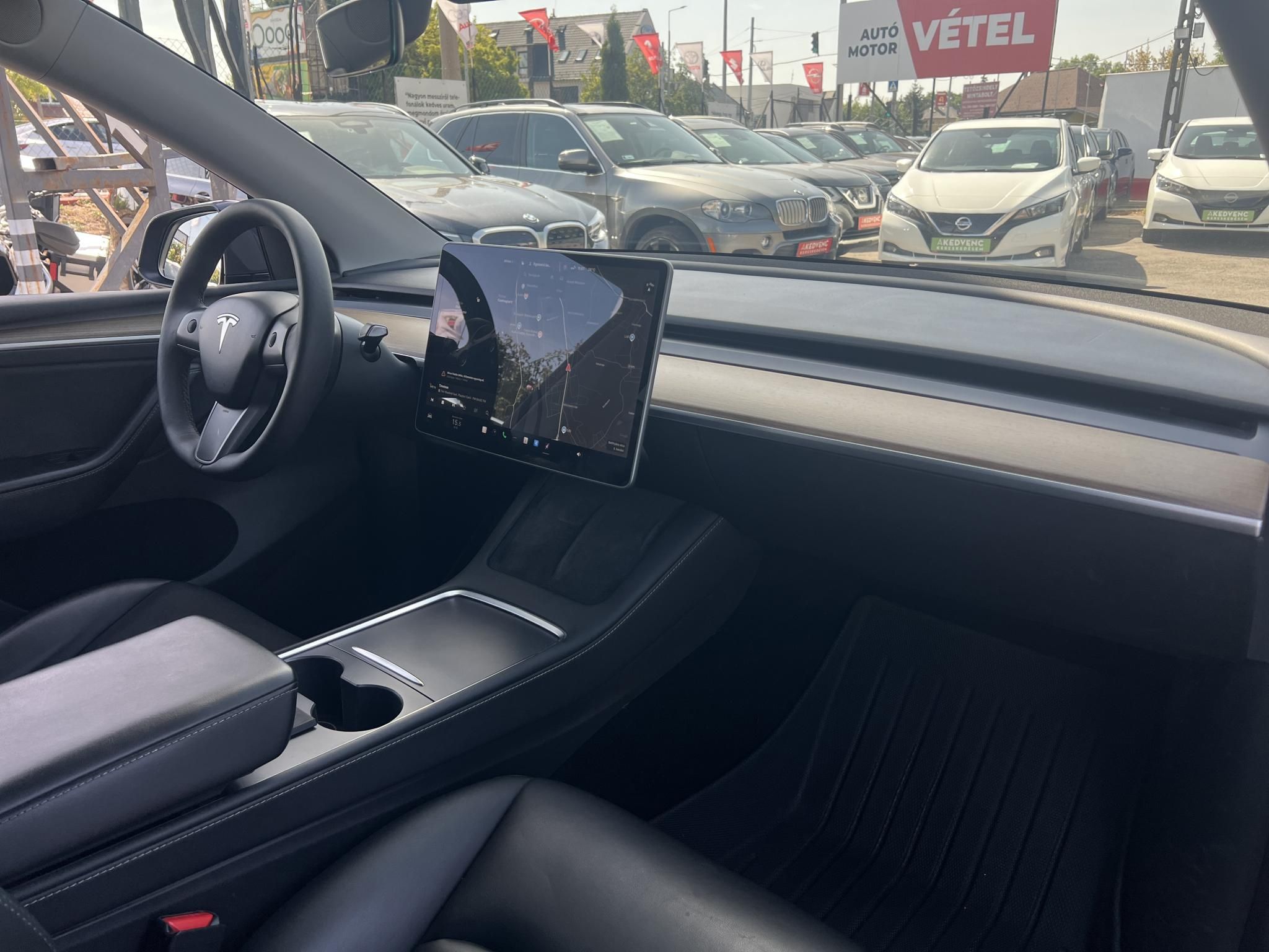 TESLA MODEL Y Long Range AWD (Automata) mátrix LED. hőszivattyú. prémium hifi. garanciális!