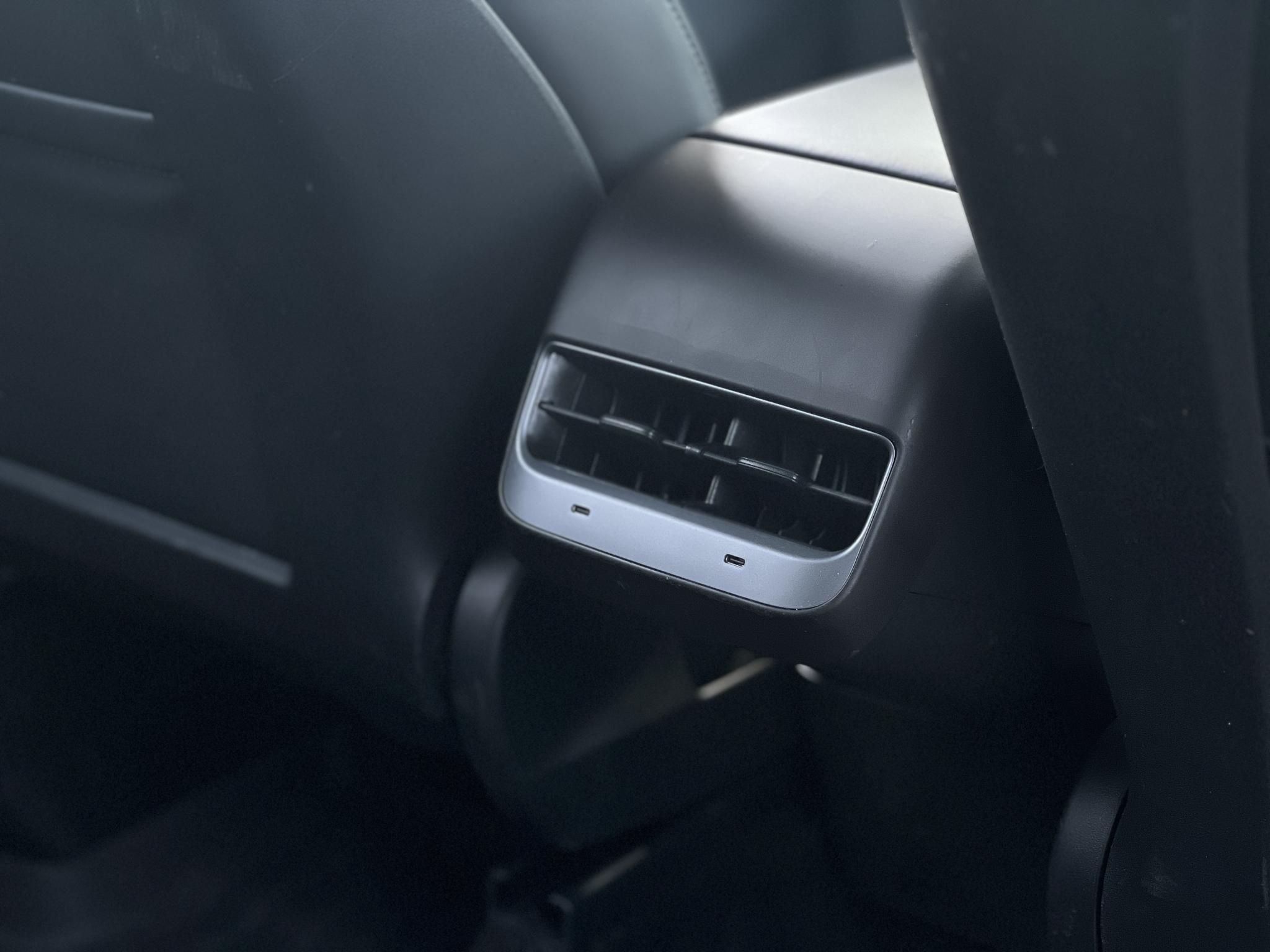 TESLA MODEL Y Long Range AWD (Automata) mátrix LED. hőszivattyú. prémium hifi. garanciális!