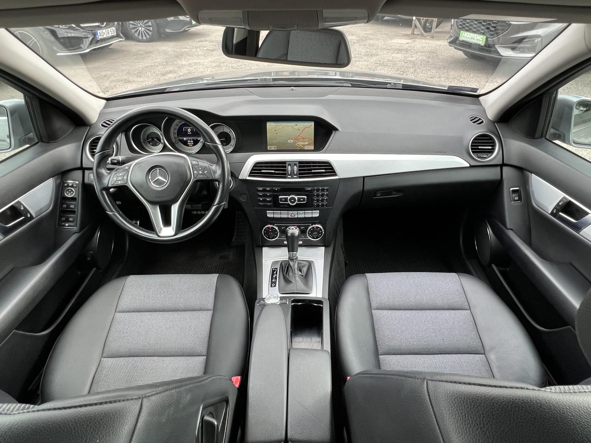 MERCEDES-BENZ C 220 CDI BlueEFFICIENCY Avantgarde (Automata) AMG csomag. Téli-nyári garnitúra. Álomszép beltér!