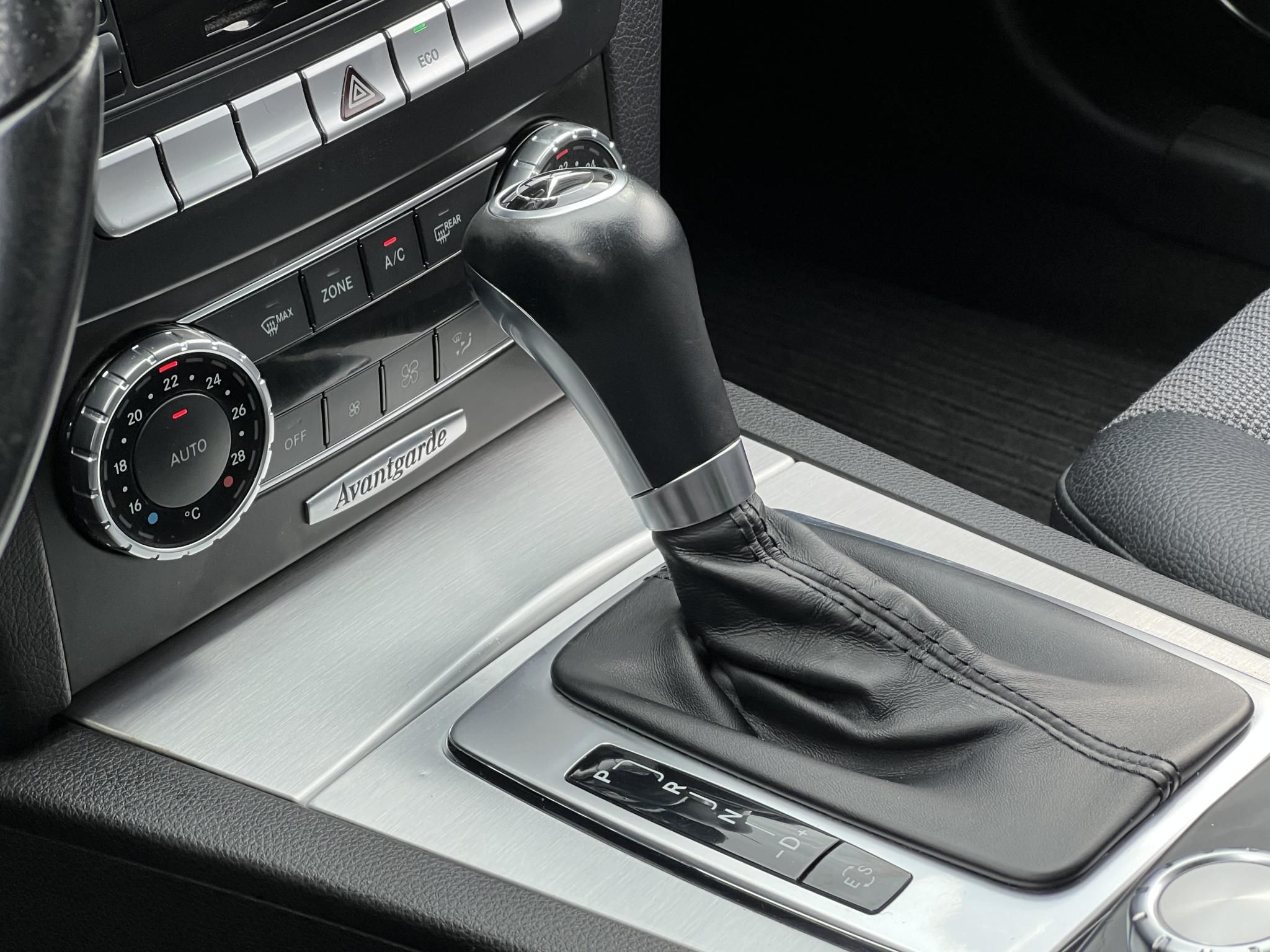 MERCEDES-BENZ C 220 CDI BlueEFFICIENCY Avantgarde (Automata) AMG csomag. Téli-nyári garnitúra. Álomszép beltér!