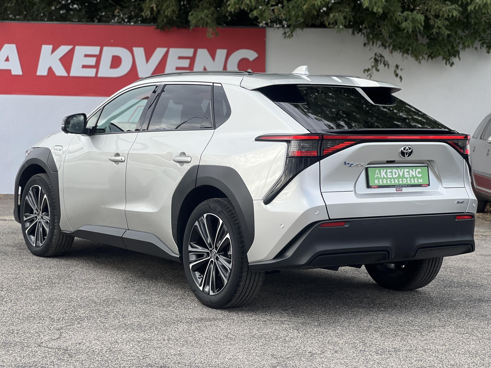 TOYOTA BZ4X Executive AWD 15e km. JBL. magas felszereltség!