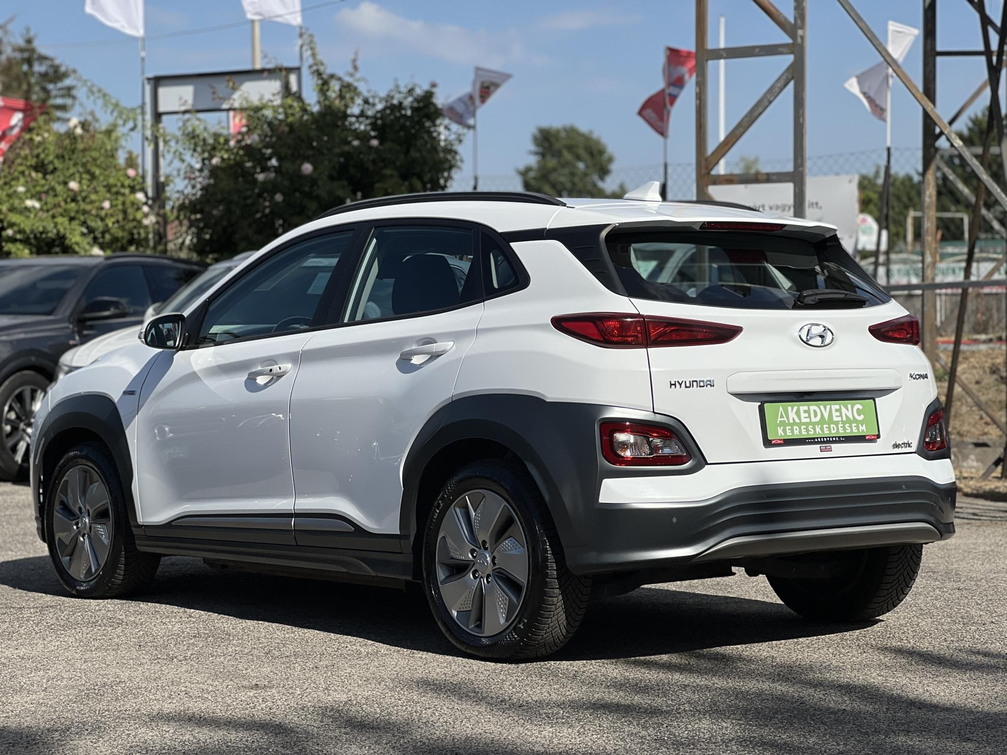 HYUNDAI KONA EV 64kWh Comfort 400+km hatótáv