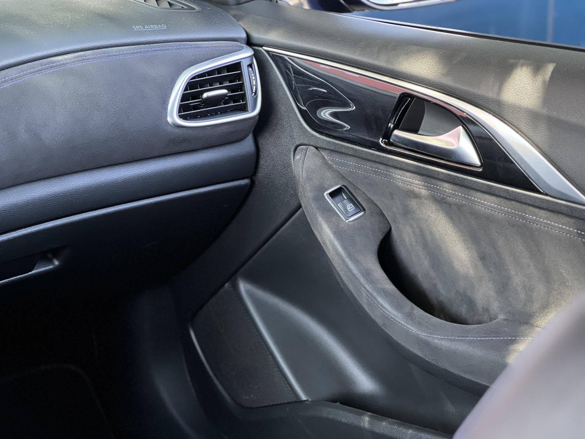INFINITI Q30 1.5d Premium Tech M.o.-i. Márkaszervizelt. Téli-nyári kerék garnitúra!