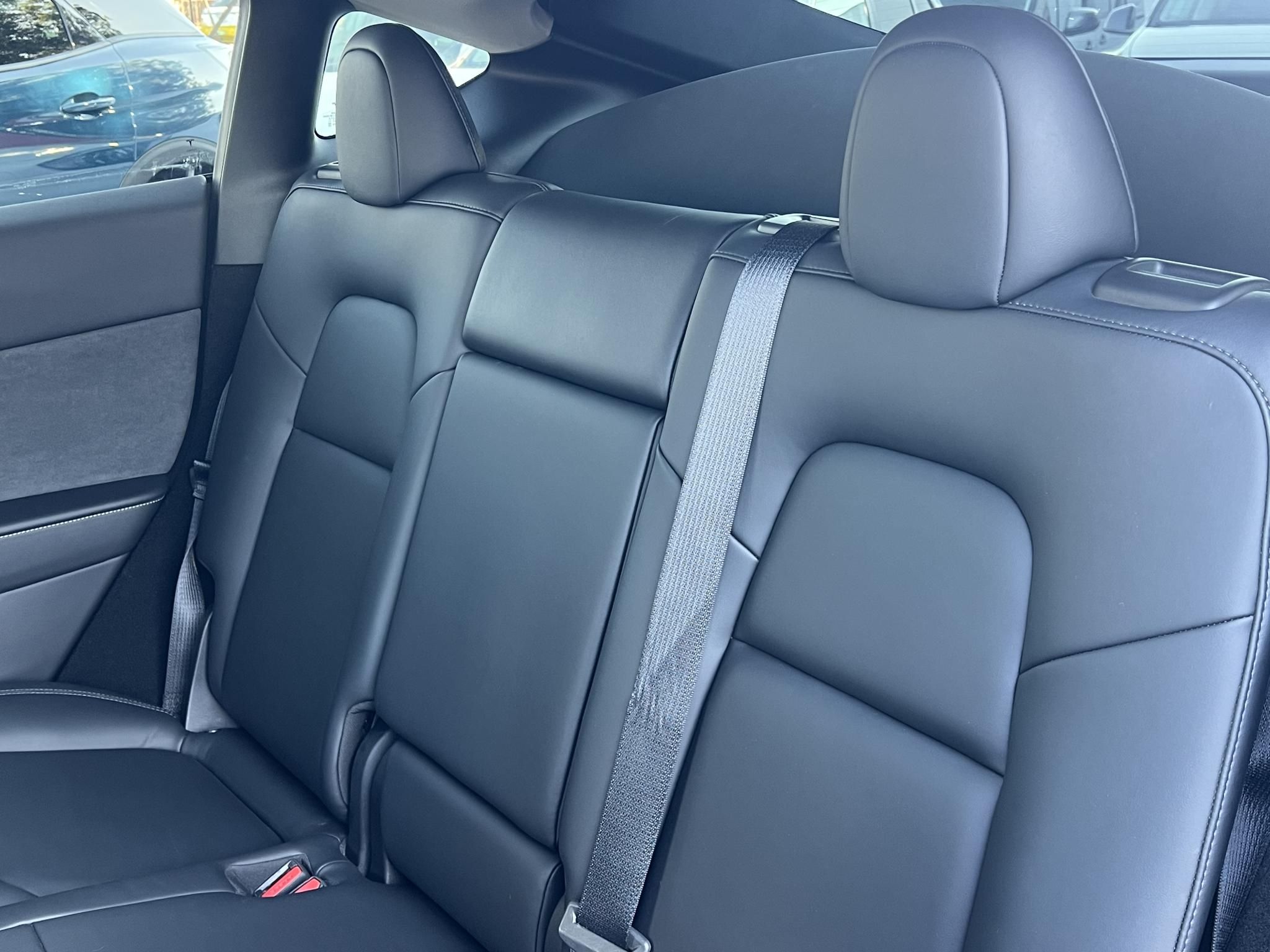 TESLA MODEL Y Performance AWD (Automata) 95e km. AMD Ryzen. hőszivattyú. mátrix LED. 2030-ig garanciális!