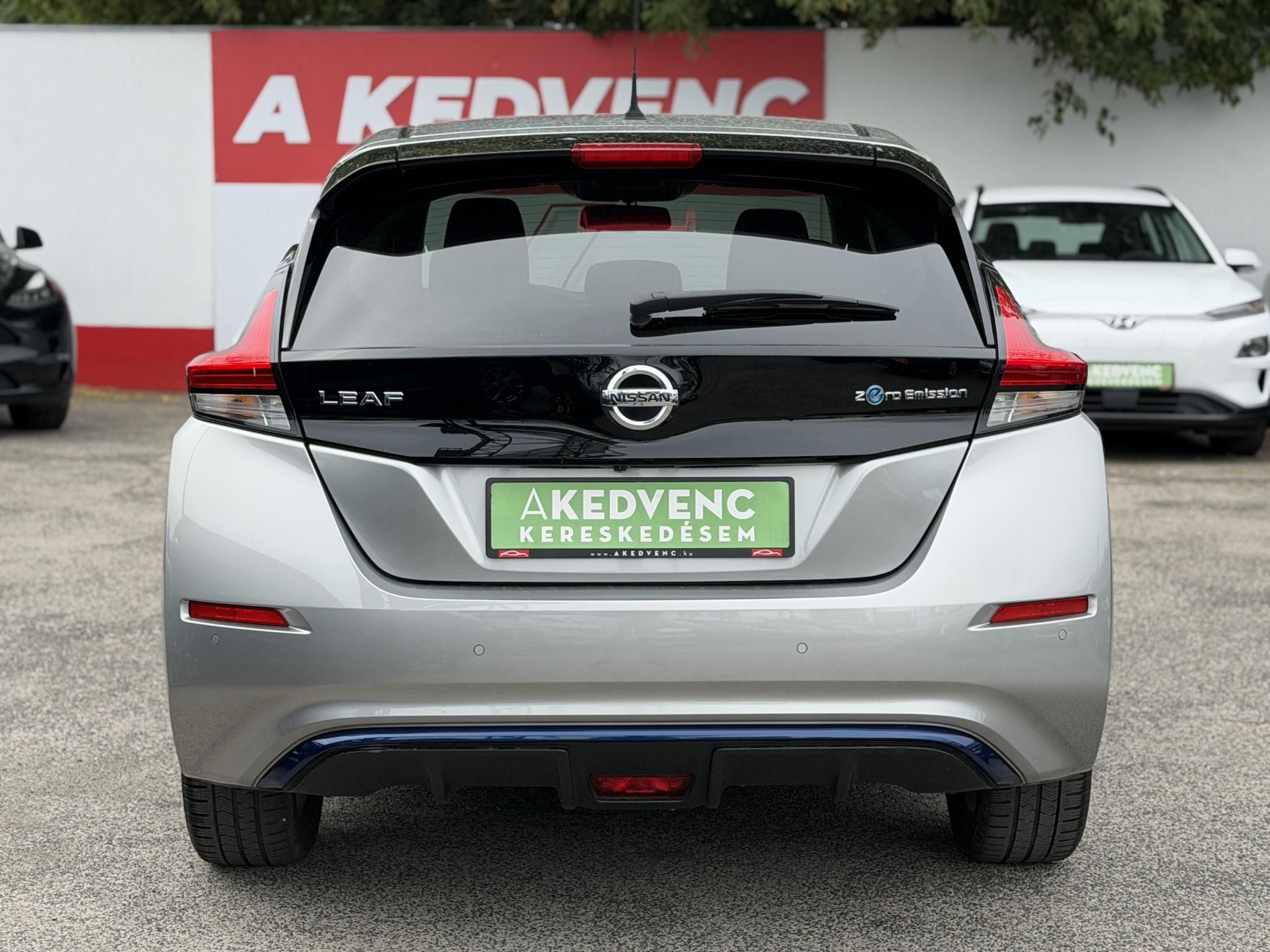 NISSAN LEAF N-Connecta 40kWh (Automata) 59e km. 360 kamera. első-hátsó ülésfűtés. kormányfűtés. CARPLAY!