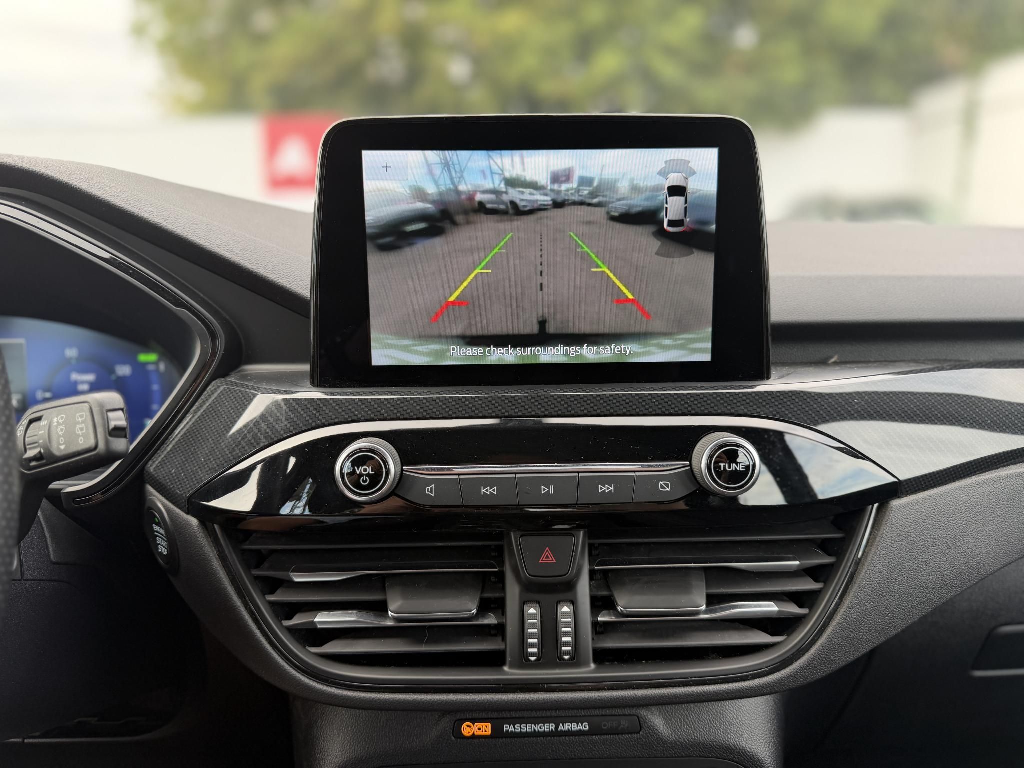 FORD KUGA 2.5 PHEV Freedom CVT 103e km. 70 km elektromos hatótáv. kamera. ülésfűtés. vonóhorog. CARPLAY!