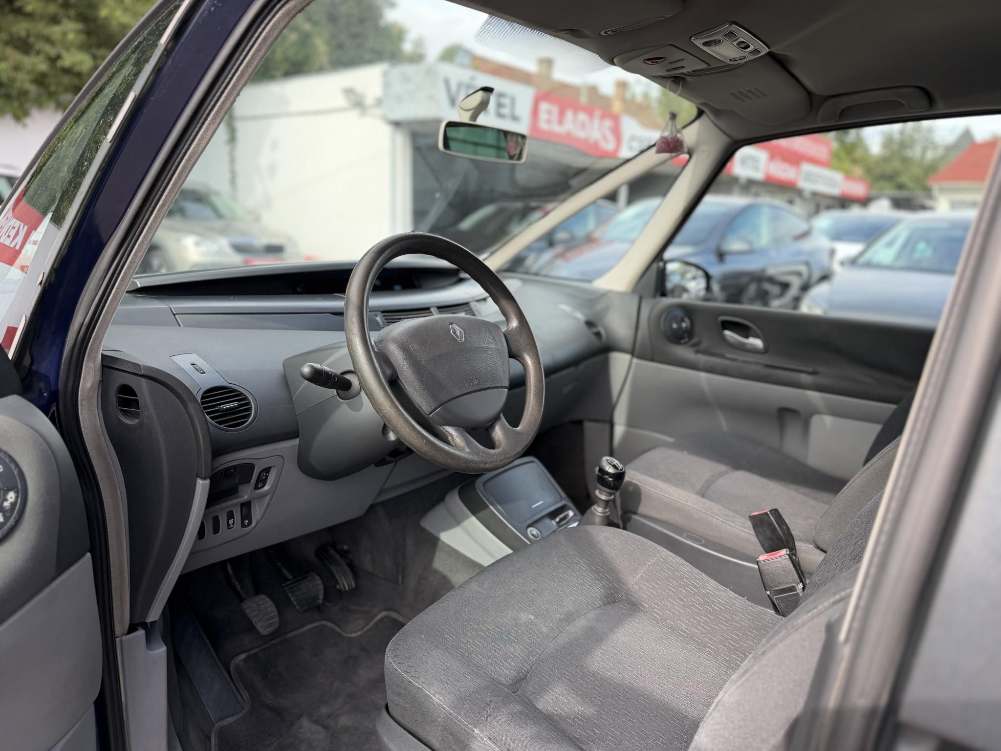 RENAULT ESPACE 1.9 dCi Authentique Magyarországi. klíma. vonóhorog. 1.5 év műszaki!