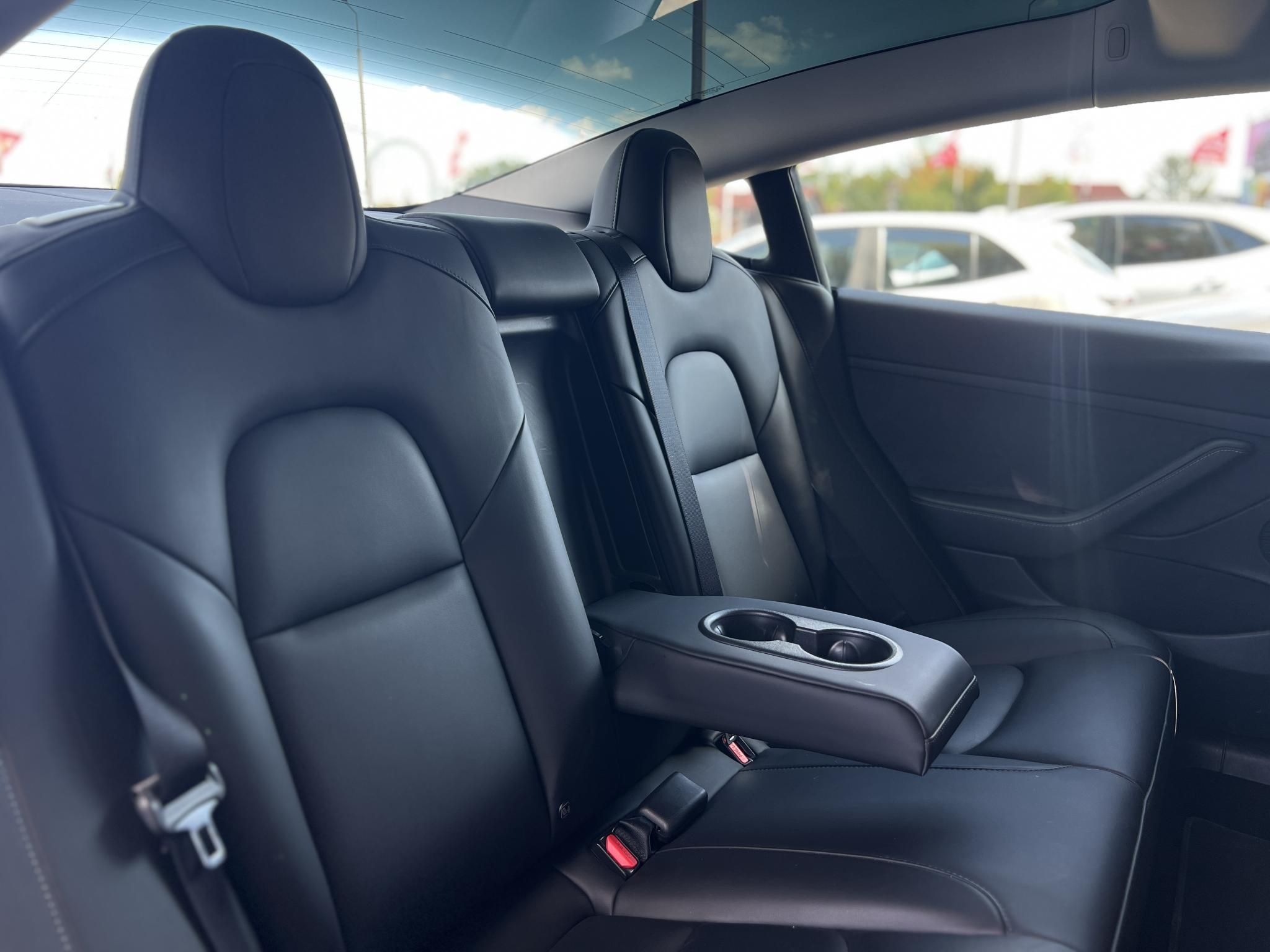 TESLA MODEL 3 Long Range AWD (Automata) 112e km. FSD. mátrix LED. AMD Ryzen. hőszivattyú. garanciális!