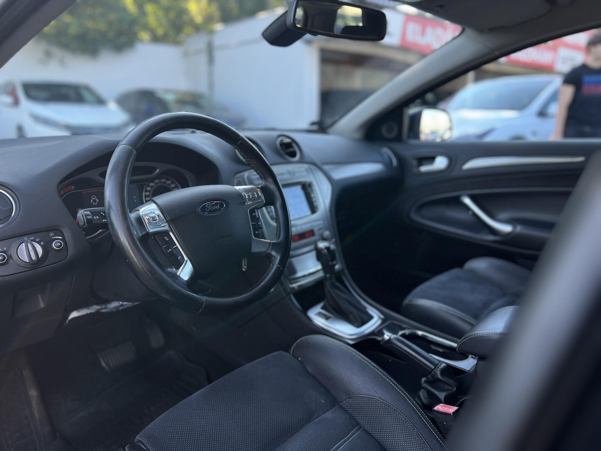 FORD MONDEO 2.0 TDCi Ghia Executive (Automata)