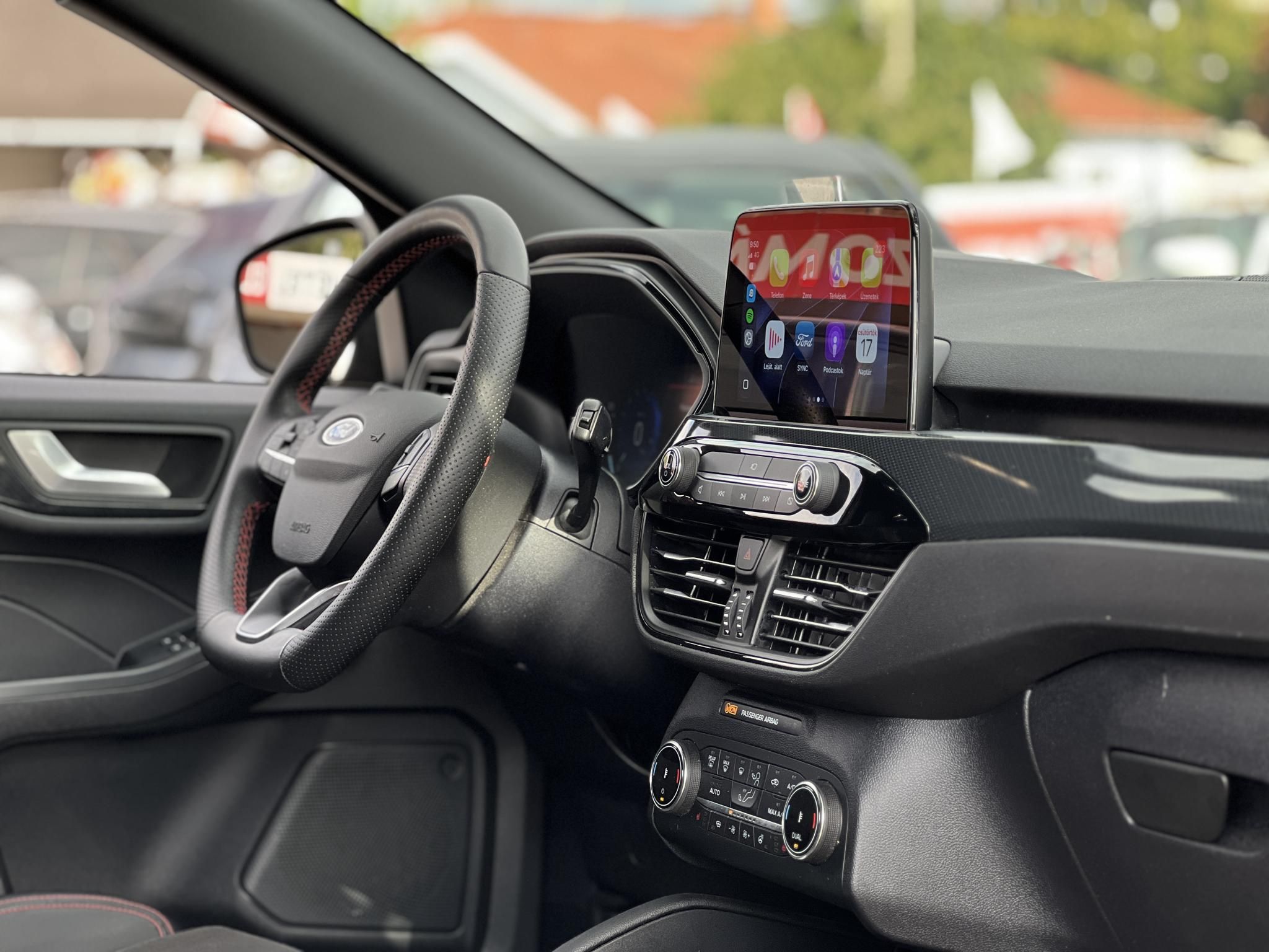 FORD KUGA 2.5 PHEV ST-Line X Graphite Tech Edition CVT
