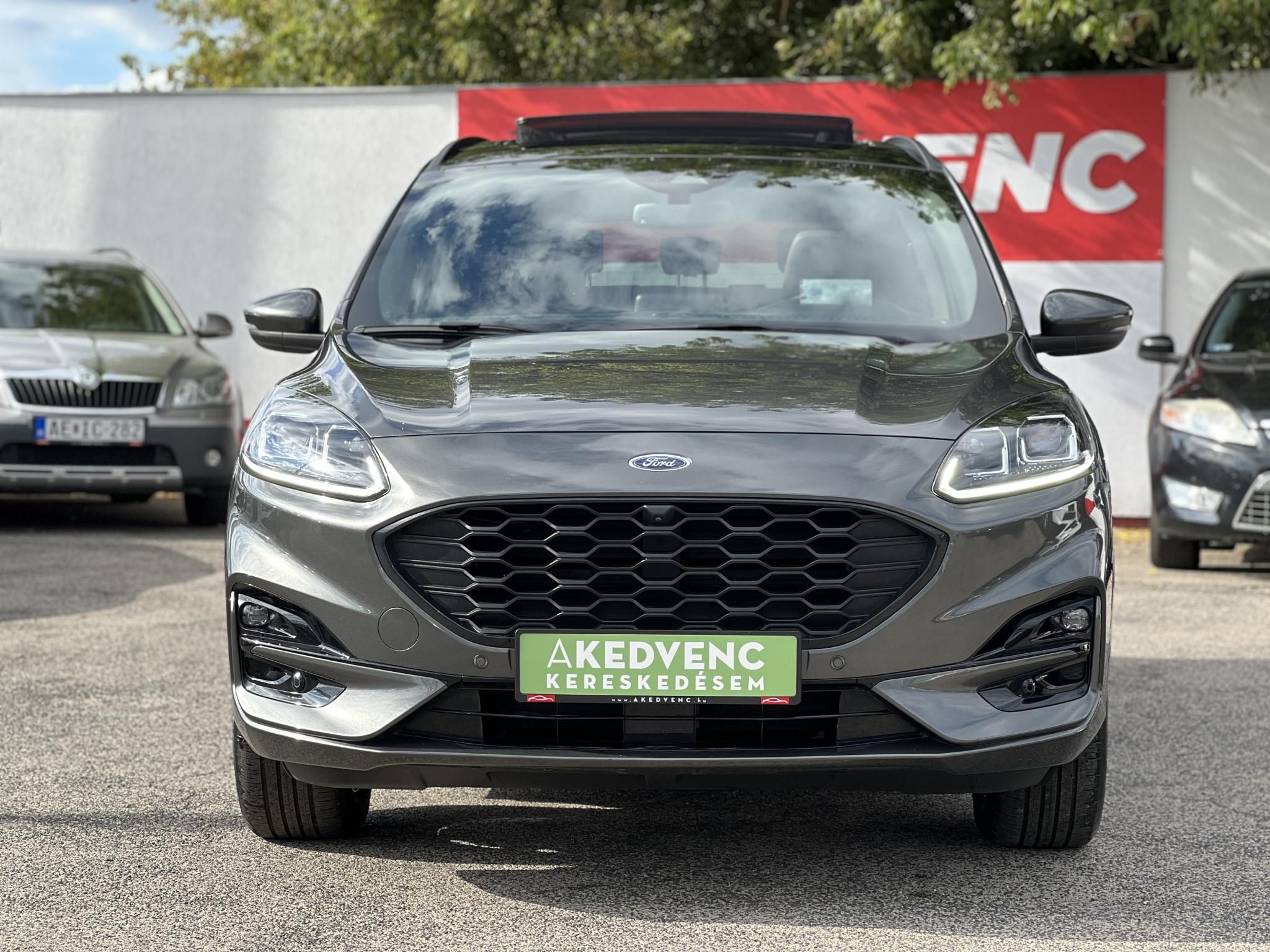 FORD KUGA 2.5 PHEV ST-Line X Graphite Tech Edition CVT