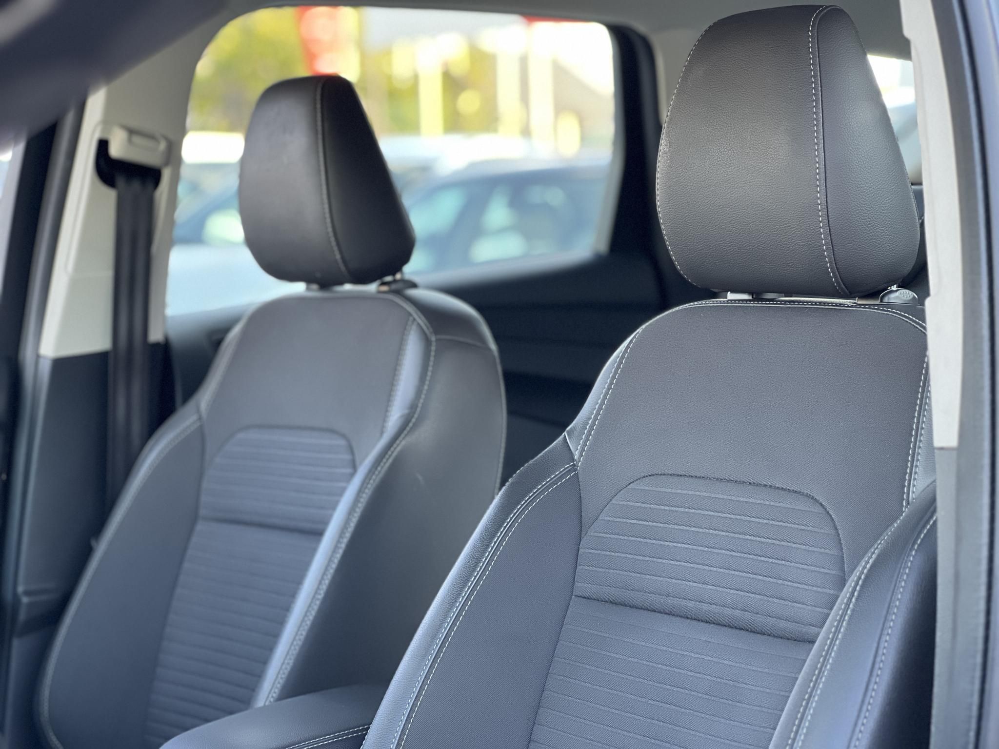 FORD KUGA 2.0 TDCi Titanium Technology AWD Magyarországi Gyári fényezés Carplay Szervízelt Vonógorog!