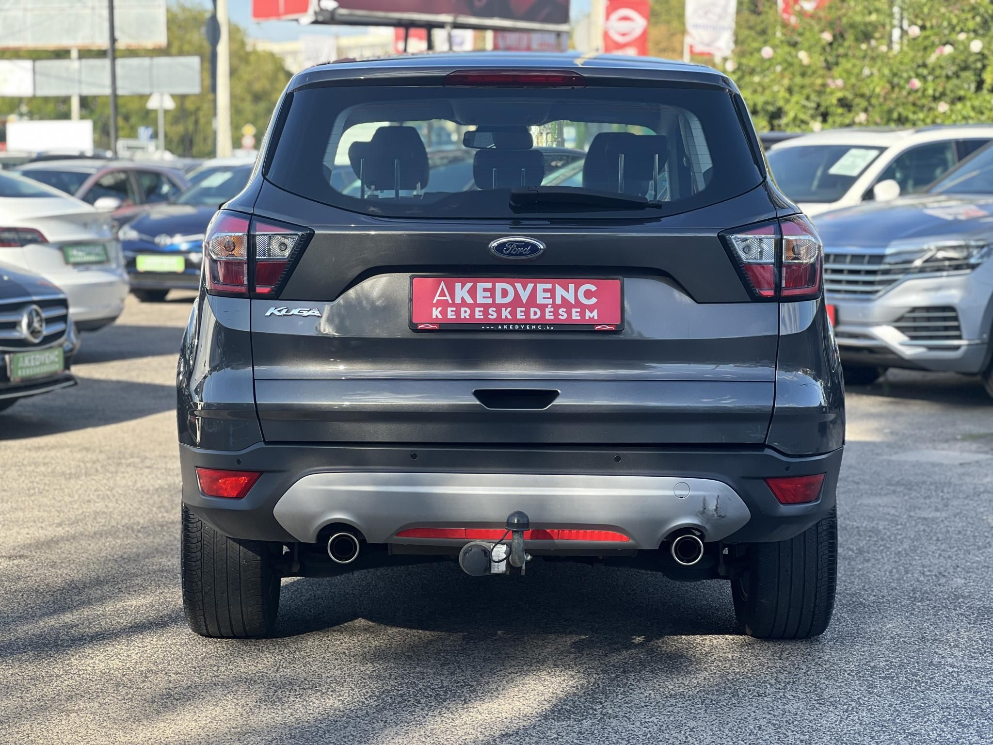 FORD KUGA 2.0 TDCi Titanium Technology AWD Magyarországi Gyári fényezés Carplay Szervízelt Vonógorog!
