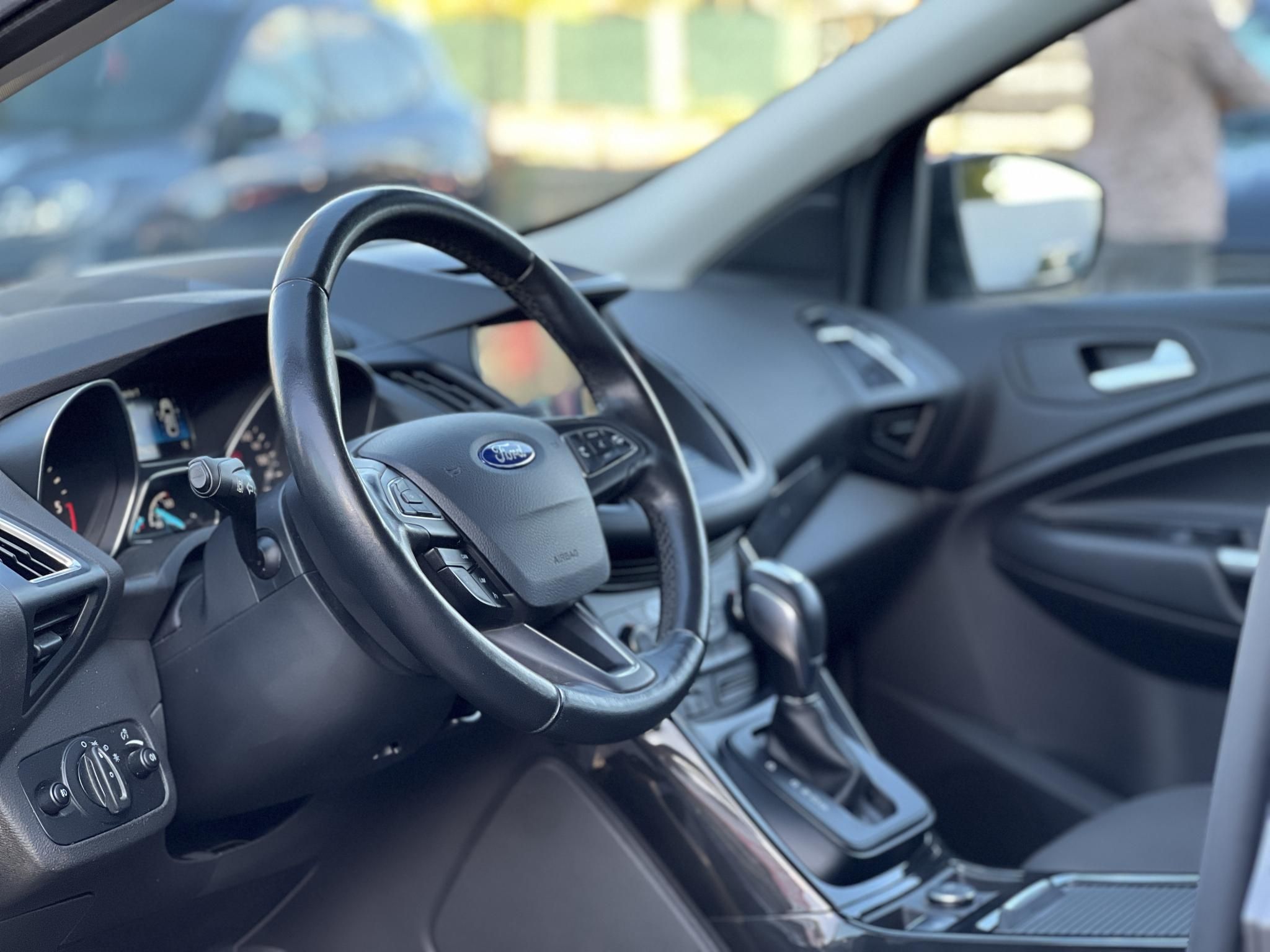 FORD KUGA 2.0 TDCi Titanium Technology AWD Magyarországi Gyári fényezés Carplay Szervízelt Vonógorog!