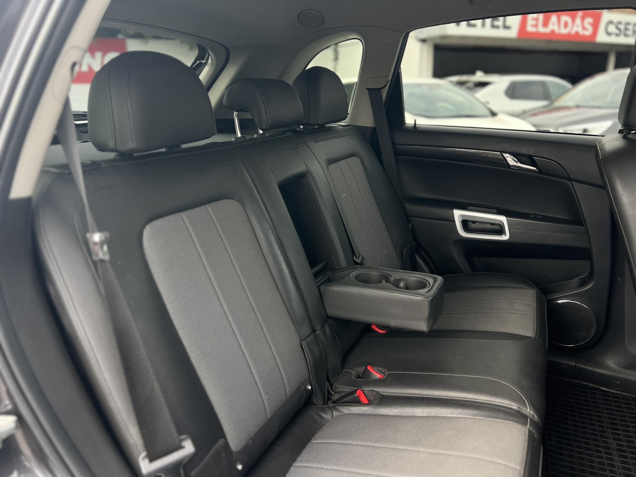 OPEL ANTARA 2.4 Enjoy Plus Magyarországi. Gyári fényezés. Végig vezetett szervizkönyv!