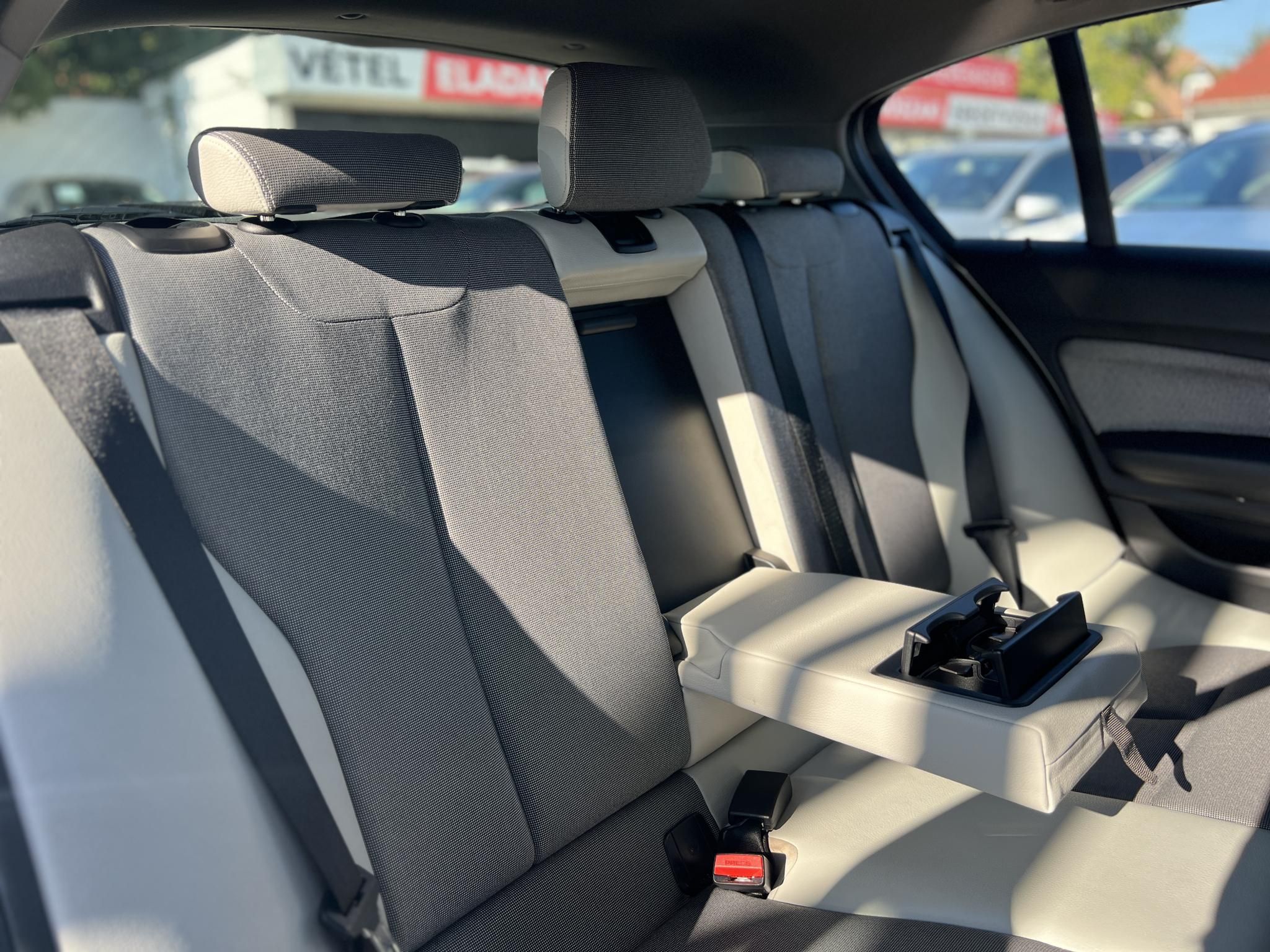 BMW 116i Magyarország 129e km Vezérlés+csapágysor cserélve!