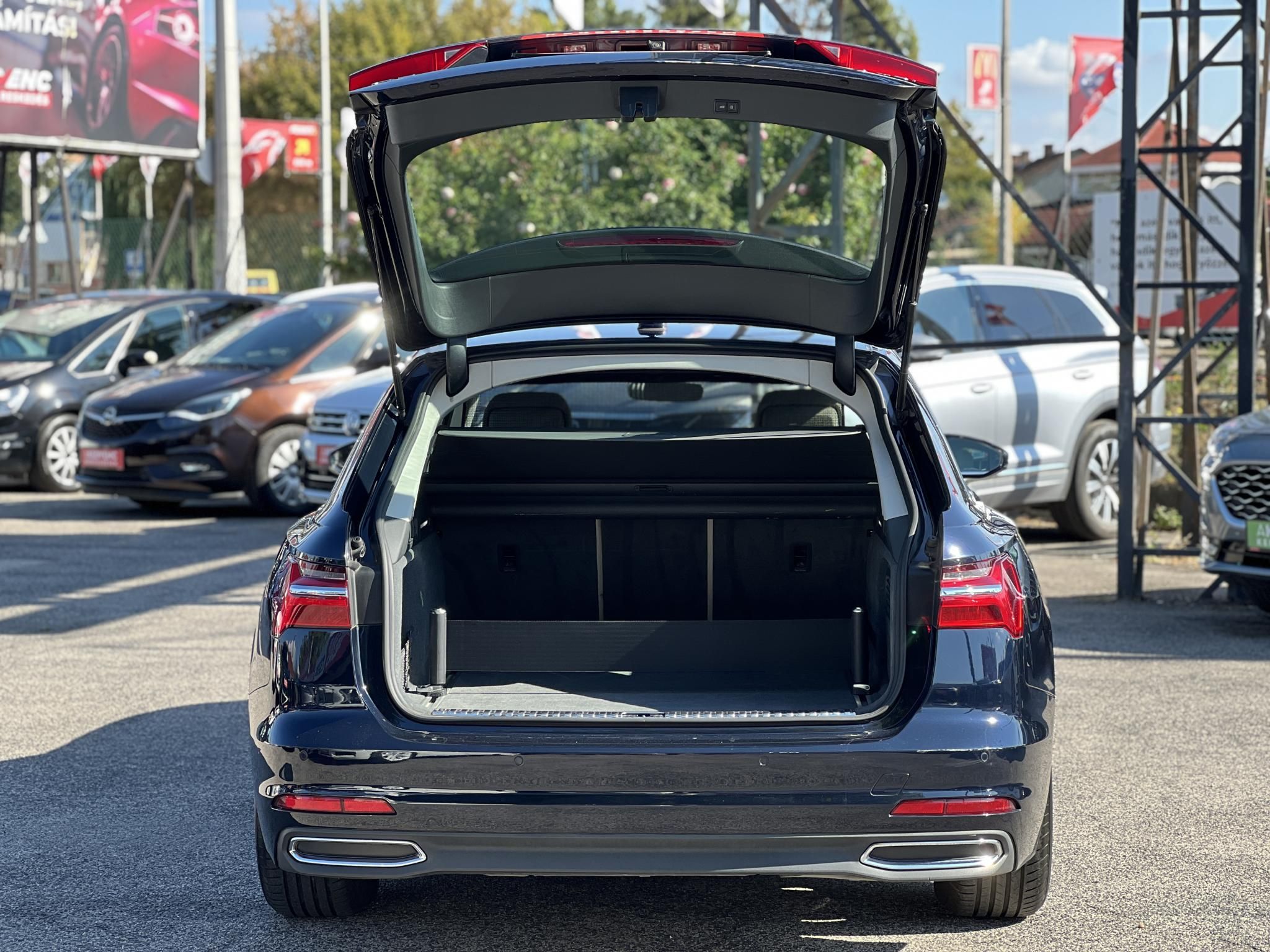 AUDI A6 40 TDI Basis S-tronic Magyarországi Végig vezetett szervizkönyv Carplay Virtual Cockpit!